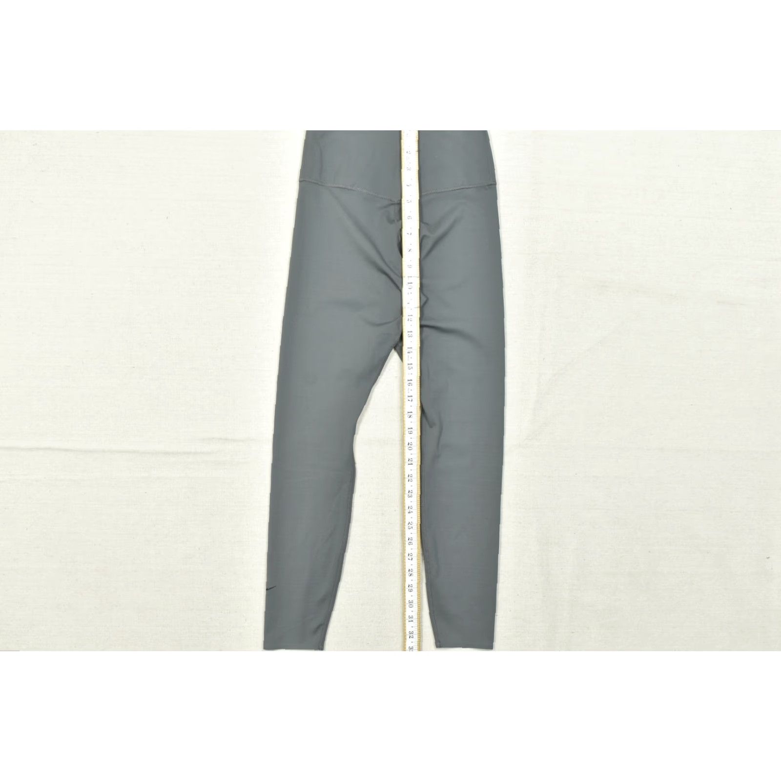 Nike Nike Dri-FIT Women's Gray High Waisted Leggings Size S Athletic Pants Skinny Ankle Logo Spring Summer Fall Womens Size 28" / US 6 / IT 42 - 5 Thumbnail