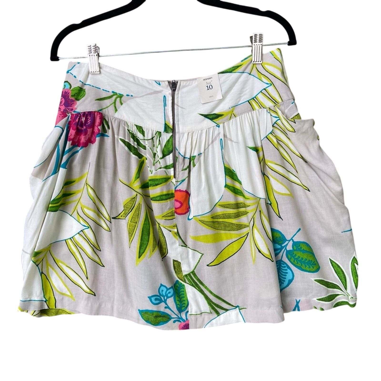 Old Navy NWT New Old Navy Womens 10 Rayon Floral Short Flowy Skirt Size 32" / US 10 / IT 46 - 2 Thumbnail