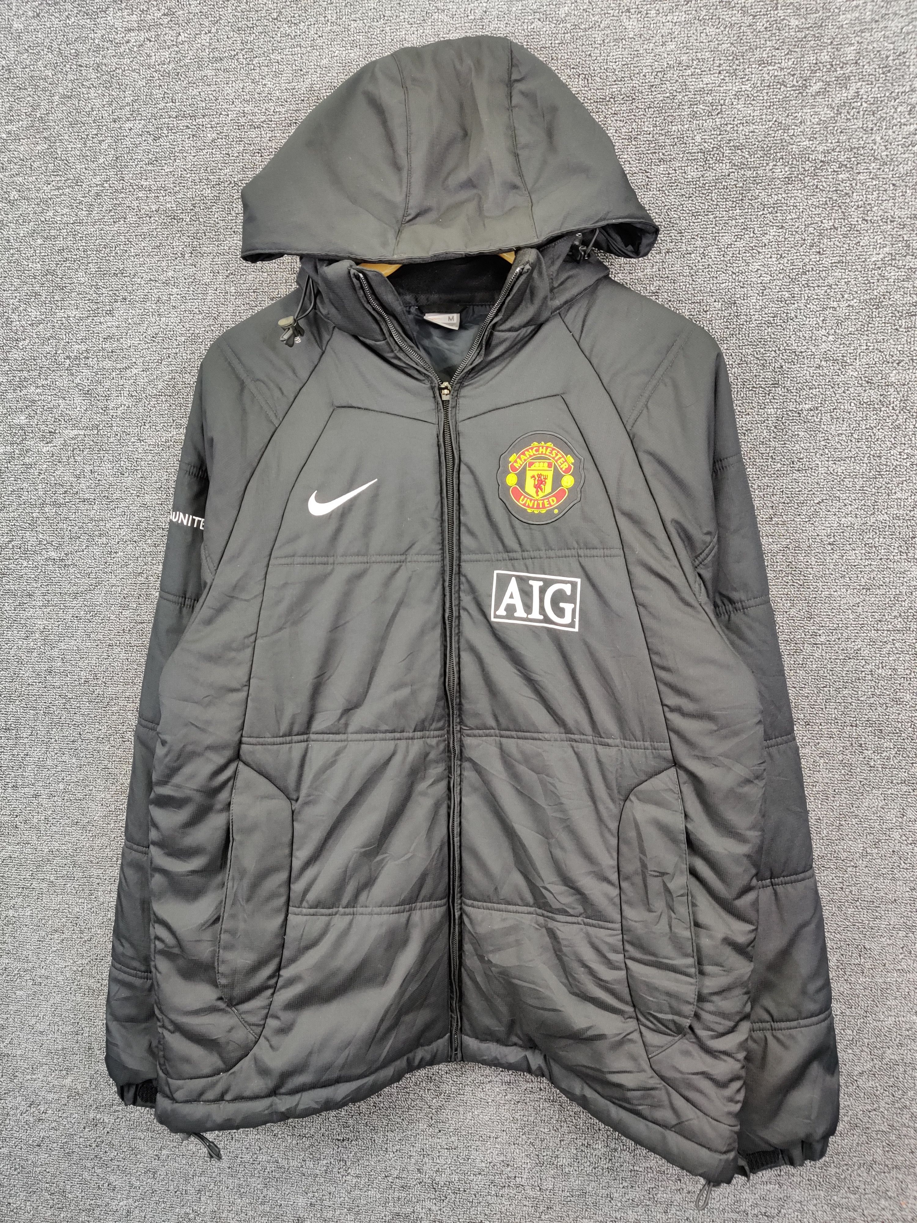 Nike Vintage Nike Manchester United AIG Puffer Jacket Size US M / EU 48-50 / 2 - 2 Thumbnail
