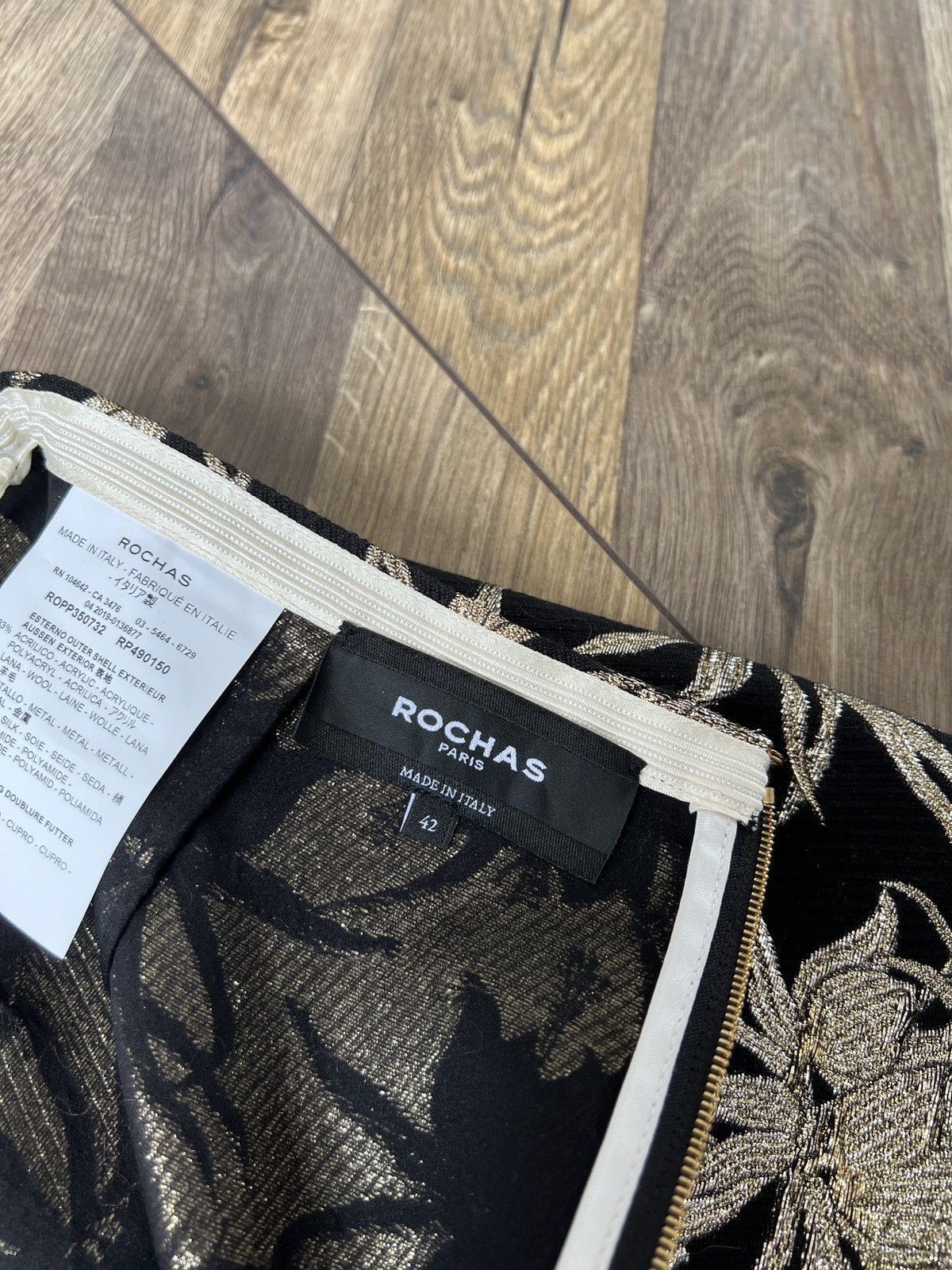 Designer × Rochas × Vintage Vintage Rochas Floral Embroidered Pencil Skirt – Black &Gold Size 28" / US 6 / IT 42 - 11 Thumbnail