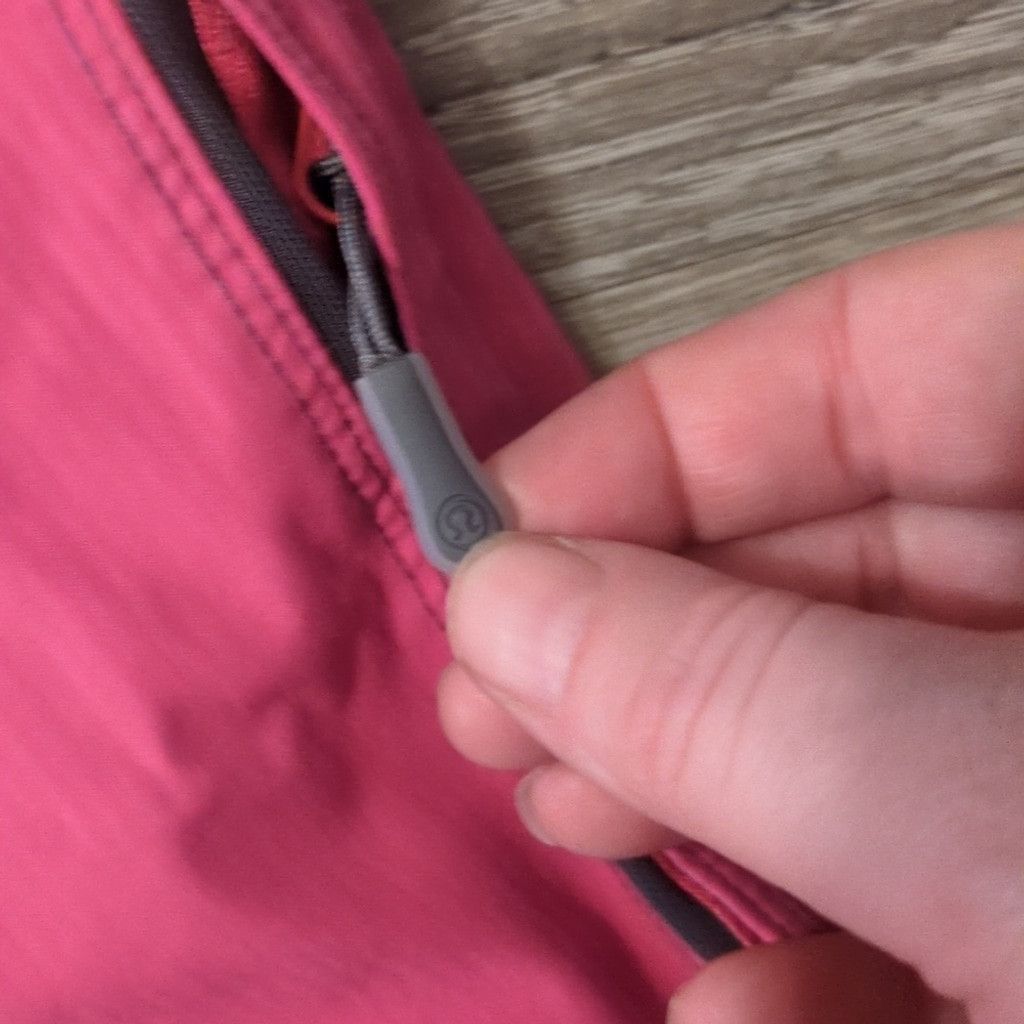 Lululemon Lululemon pink pace breaker shorts medium? Size US 28 / EU 44 - 2 Thumbnail