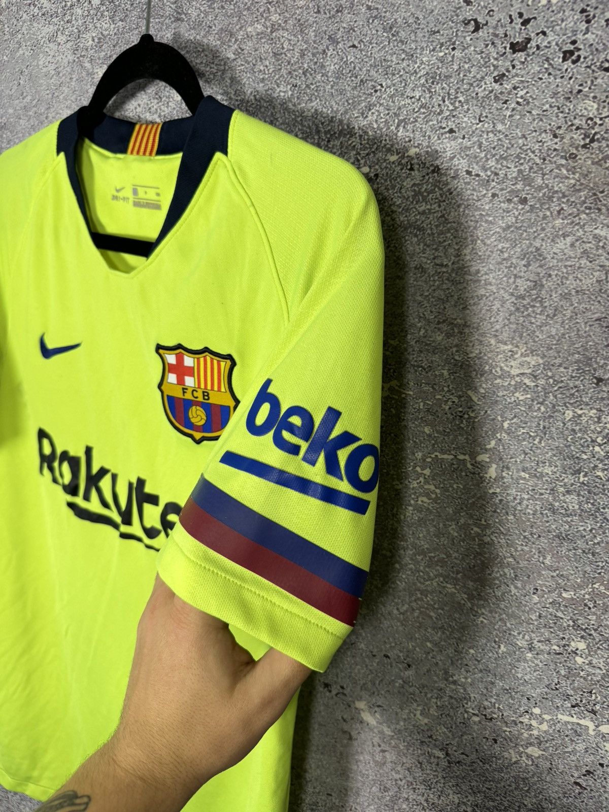 Nike Vintage FC Barcelona 2018/19 Away Nike Soccer Jersey Size US S / EU 44-46 / 1 - 10 Thumbnail