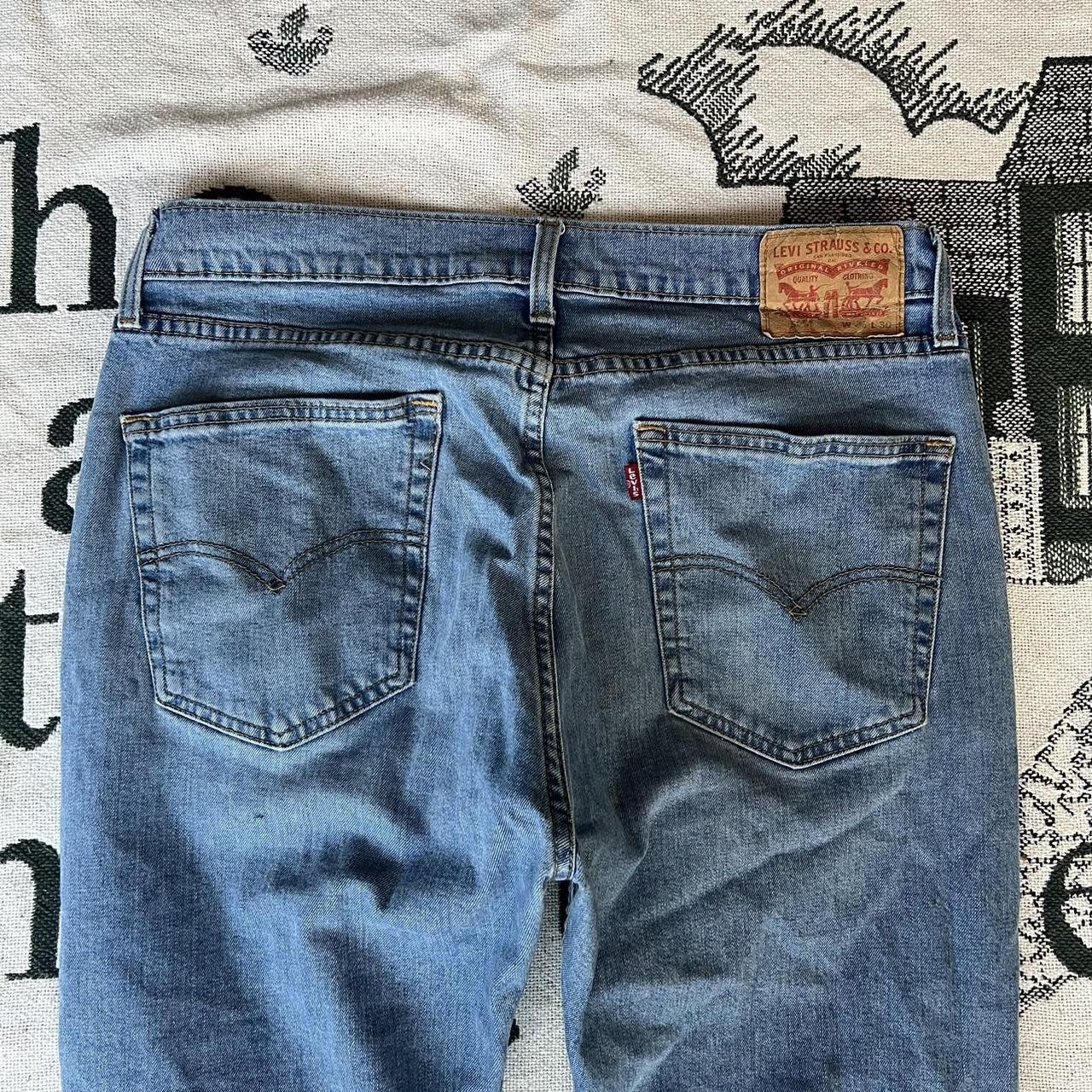 Designer Vintage Essential Medium Wash Denim Levi’s Jeans! Size US 36 / EU 52 - 7 Thumbnail