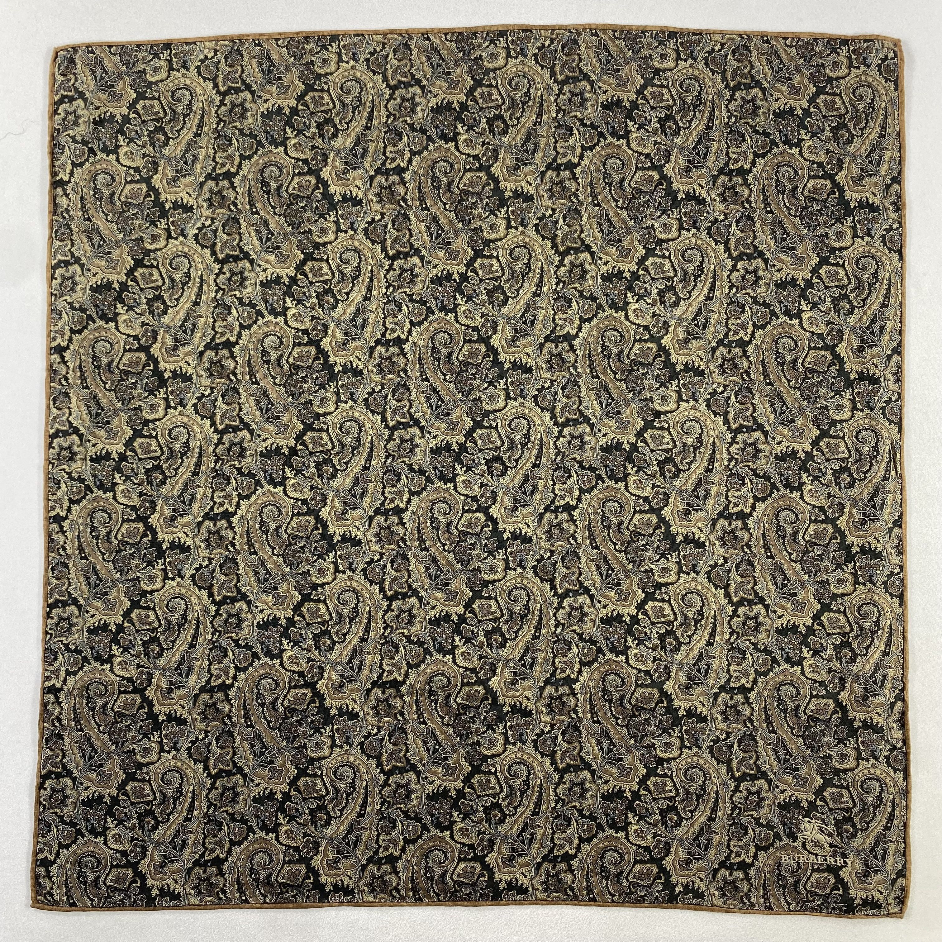 Burberry × Vintage Burberry Handkerchief / Neckerchief / Bandana-P1191 Size ONE SIZE - 1 Thumbnail
