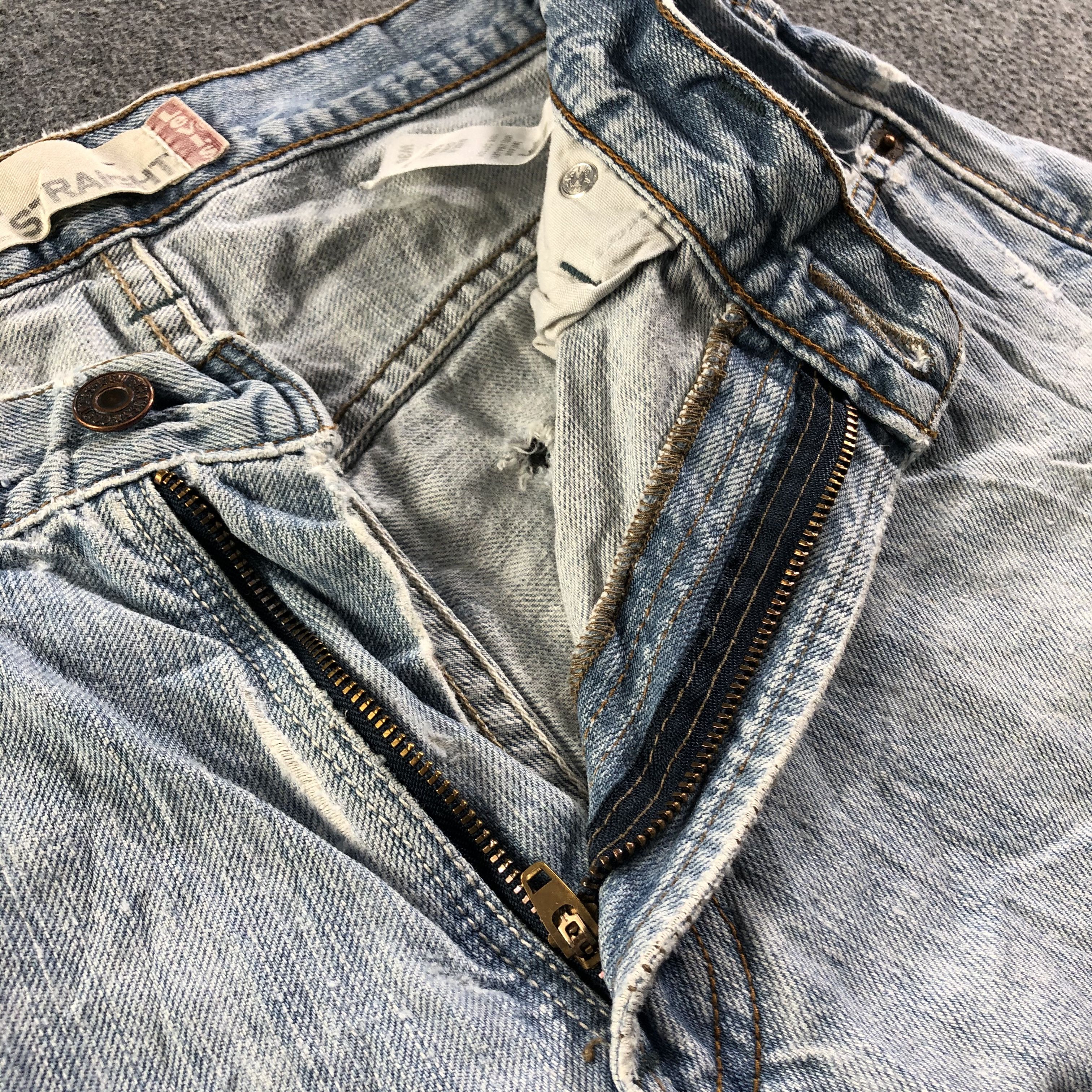 Levi's Vintage Light Wash Levis 569 Jeans-J3276 Size US 31 - 13 Thumbnail