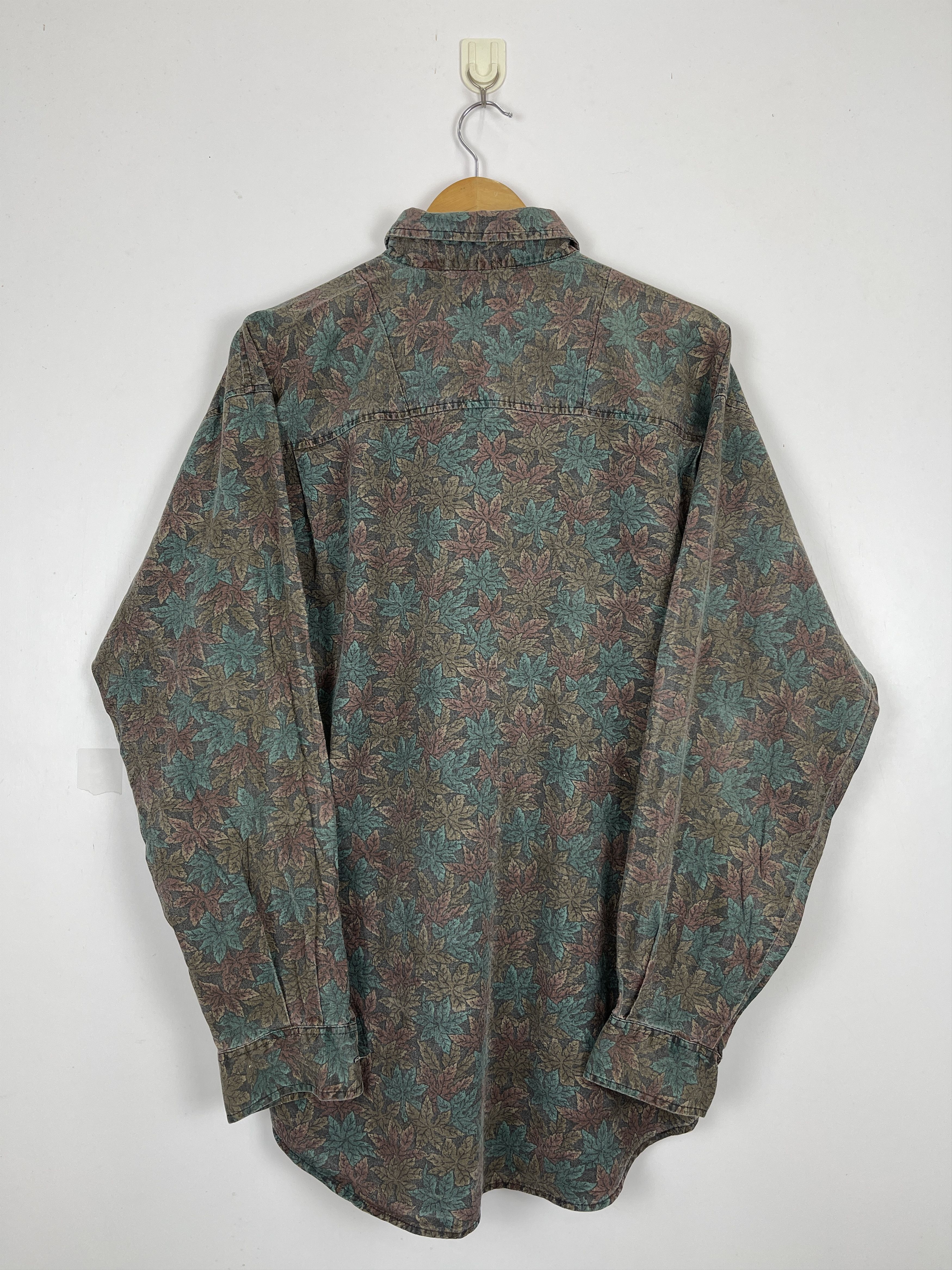 Japanese Brand × Vintage Vintage 90s Japanese Brand Floral Shirt Button TA0404Ups Size US M / EU 48-50 / 2 - 3 Thumbnail