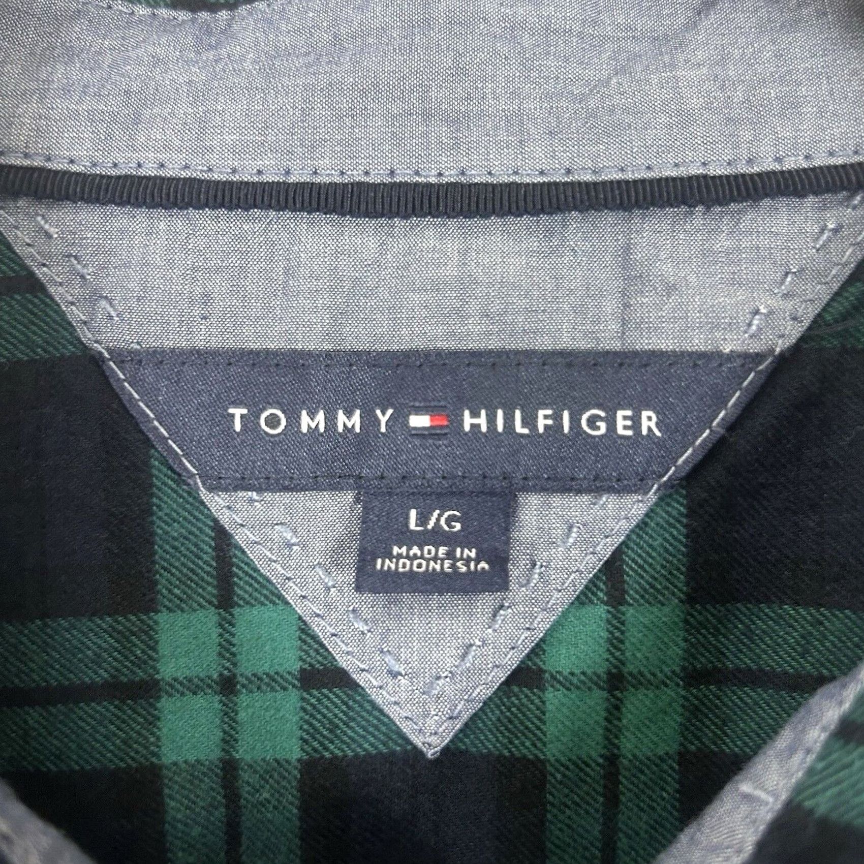 Tommy Hilfiger Tommy Hilfiger Plaid Button-Up Shirt Mens L Green Casual Preppy Top Size US L / EU 52-54 / 3 - 3 Thumbnail