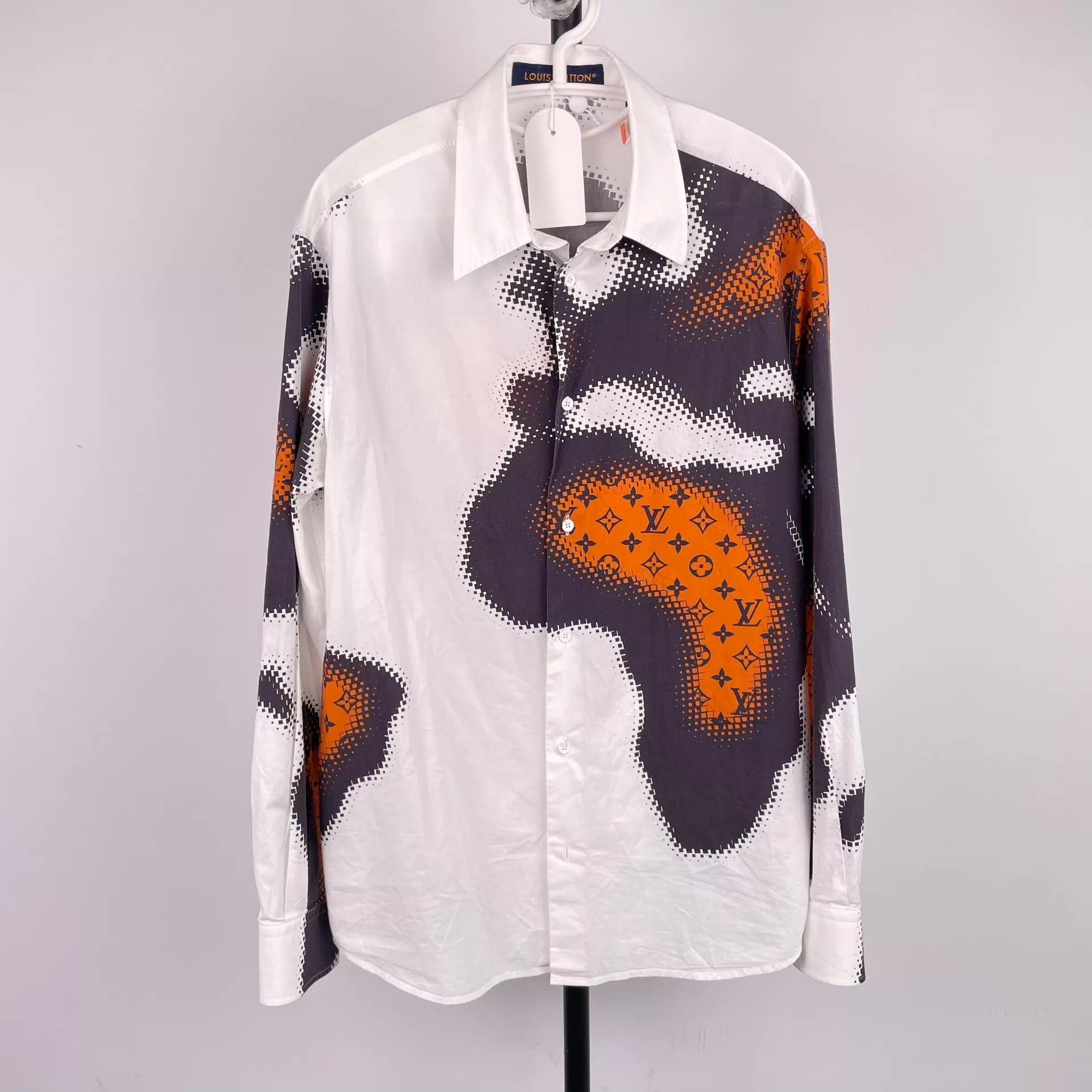 Louis Vuitton LV 24SS Bonfire Sunset Full Logo SB LS Shirt M Size US M / EU 48-50 / 2 - 1 Thumbnail