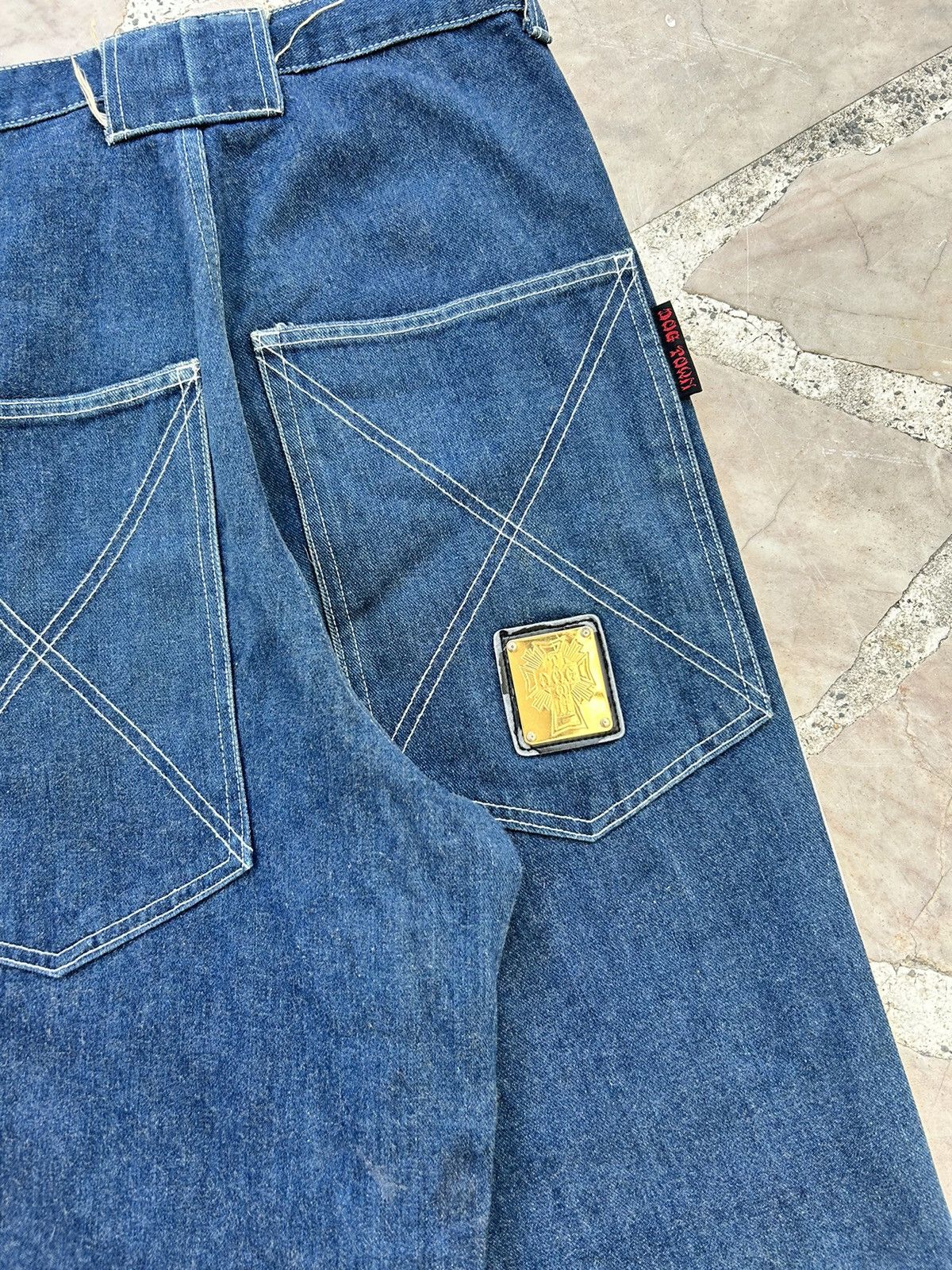 Dogtown Dogtown y2k carpenter white stripes jorts denim Size US 30 / EU 46 - 12 Thumbnail