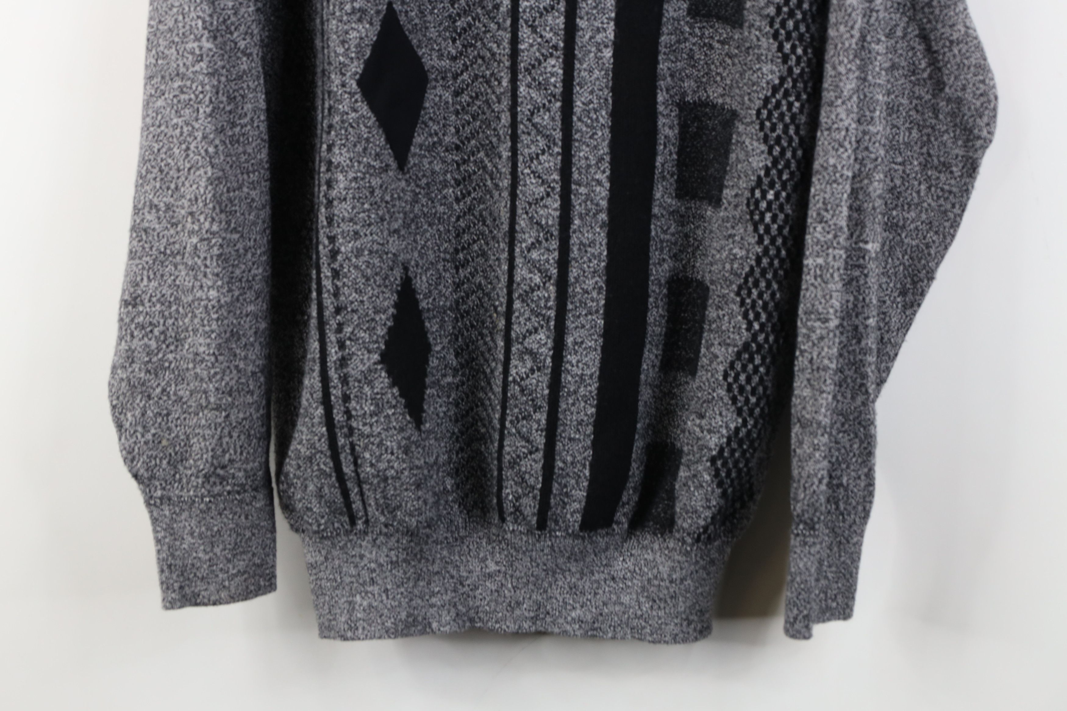 Vintage Vintage 90s Coogi Style Geometric Knit Crewneck Sweater Size US M / EU 48-50 / 2 - 3 Thumbnail