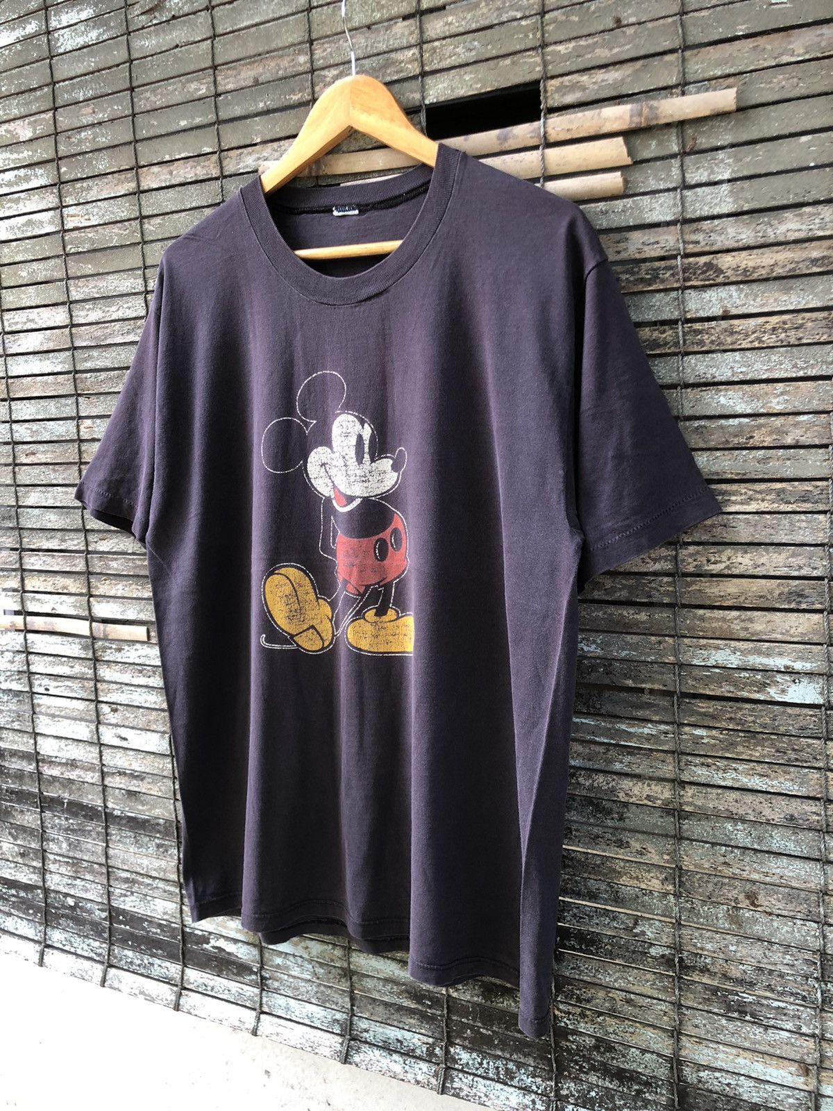 Japanese Brand 🔥Crazy Sunfaded🔥Vintage 90s Mickey Mouse Tshirts Size US L / EU 52-54 / 3 - 3 Thumbnail