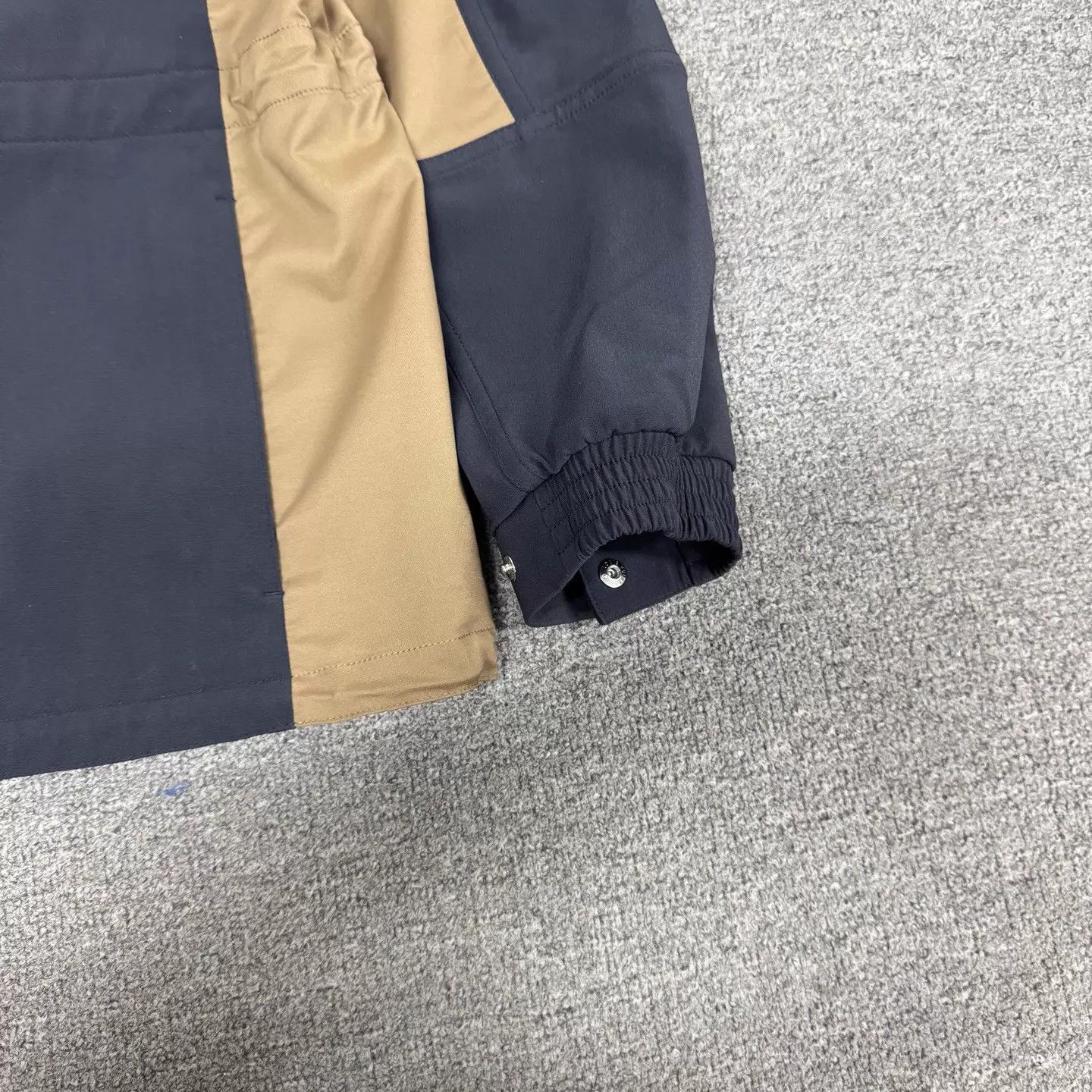 Louis Vuitton Louis Vuitton Tech Stand Collar Jacket Navy Khaki 48 Size US M / EU 48-50 / 2 - 3 Thumbnail