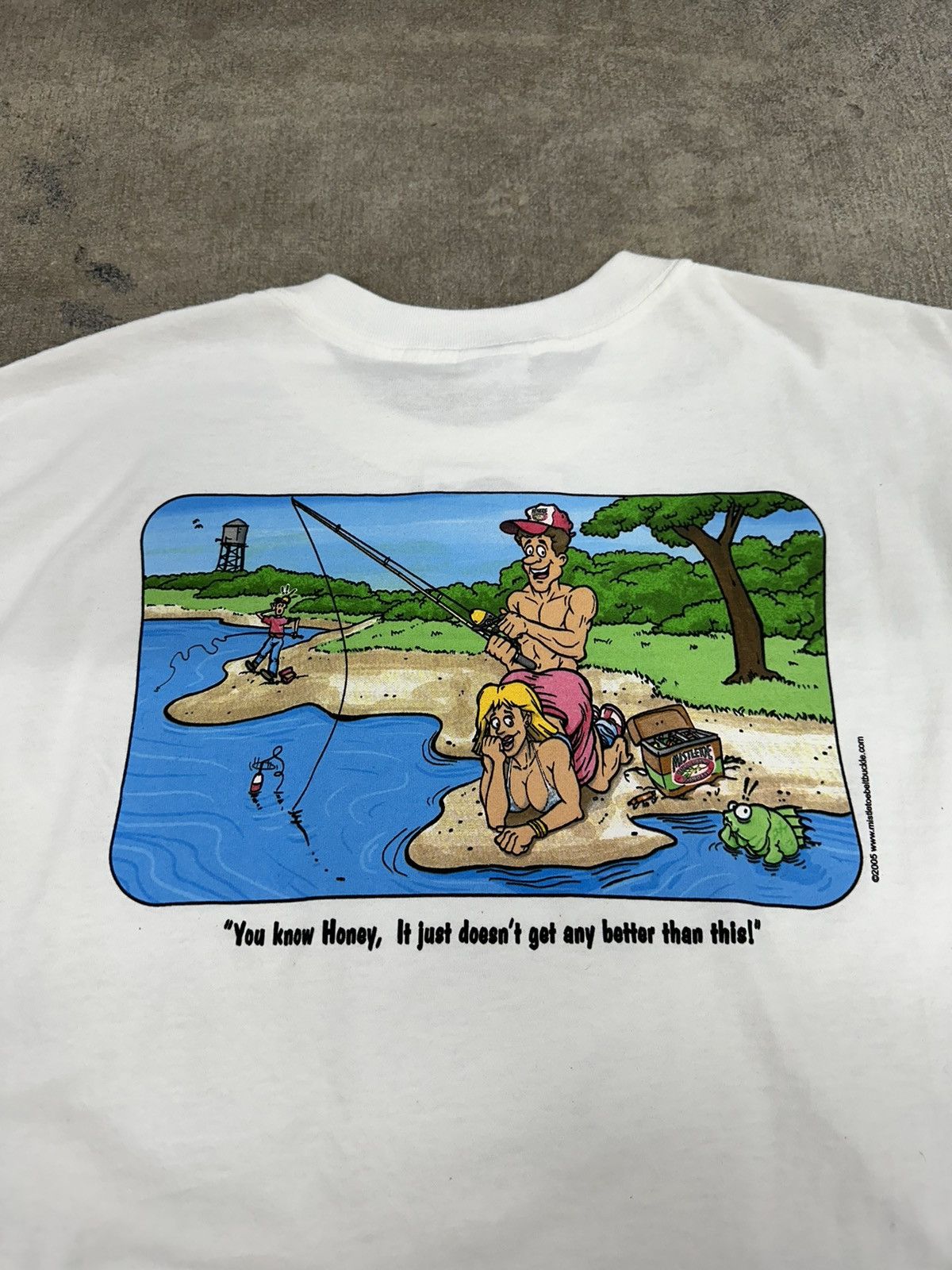 Gildan × Vintage Vintage 90s Mistletoe Belt Company Graphic Fishing T-Shirt Size US L / EU 52-54 / 3 - 5 Thumbnail