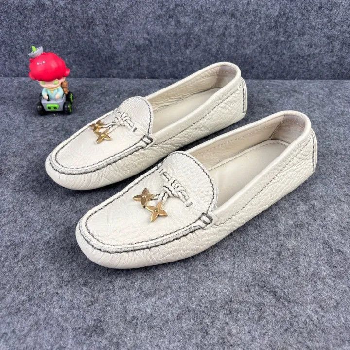 Other Louis Vuitton Floral Low Slip-On Shoes for Women -2508 Size US 6 / IT 36 - 1 Thumbnail