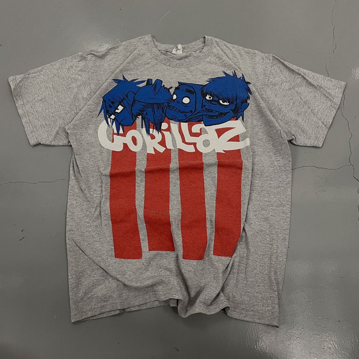 Band Tees Crazy vintage Y2K Gorillaz Band tee rare album graphic Size US L / EU 52-54 / 3 - 1 Thumbnail