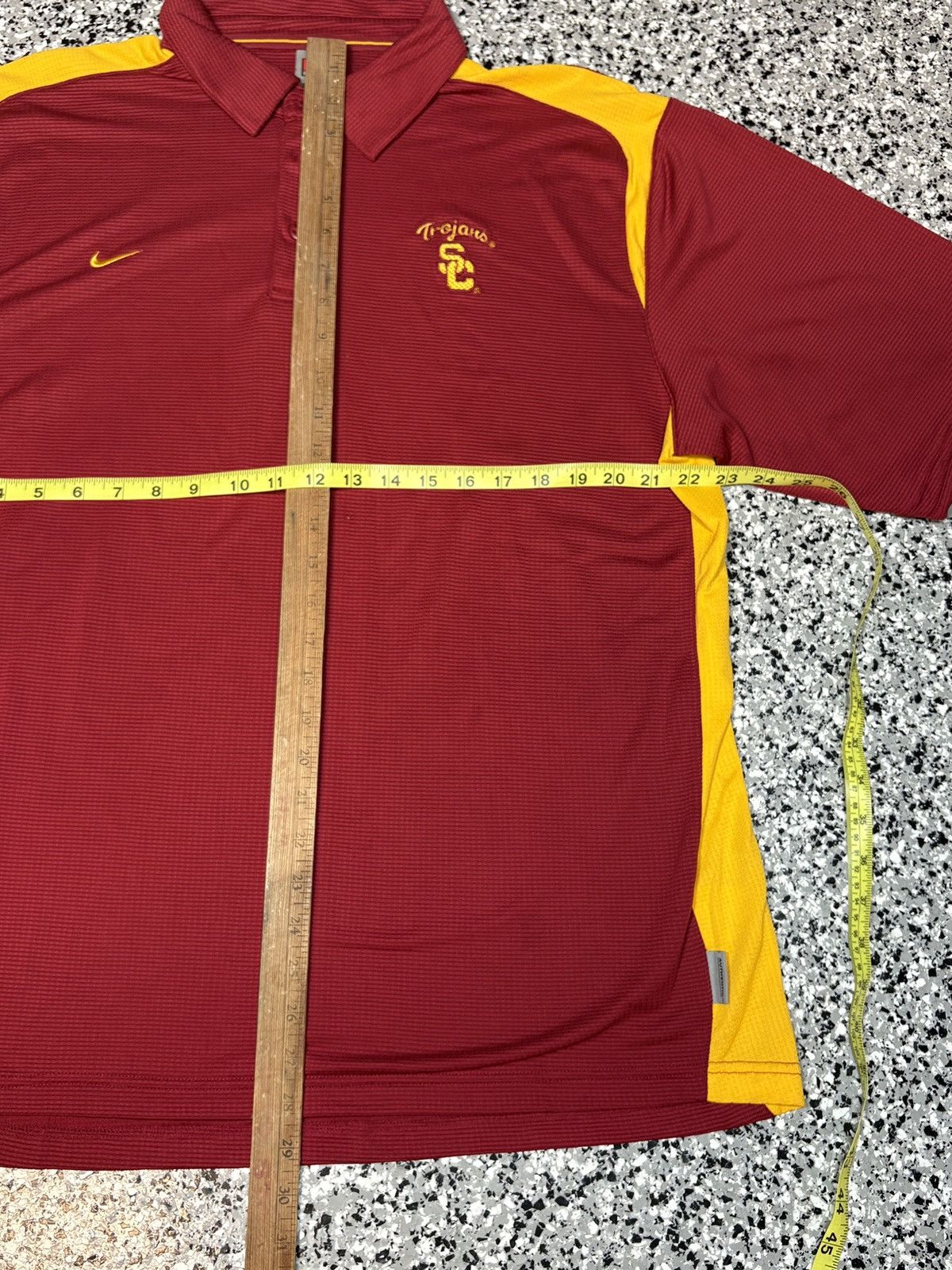 NCAA Vintage 2000s Nike USC Trojans Golf Polo Tee Size L 0538 Size US XL / EU 56 / 4 - 7 Thumbnail