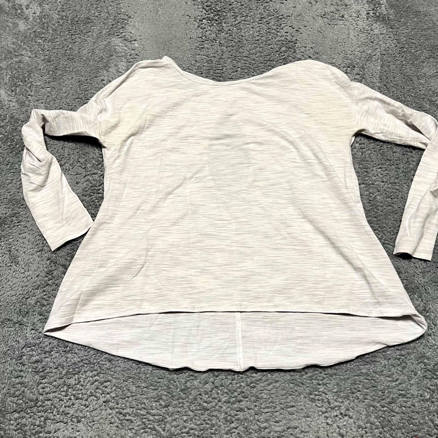 Lululemon Lululemon Shirt Womens 6 Back Into It Long Sleeve Gray Shirt Women 6 Back Into It Long Sleeve Gray Regular Women Mens? Size M / US 6-8 / IT 42-44 - 2 Thumbnail