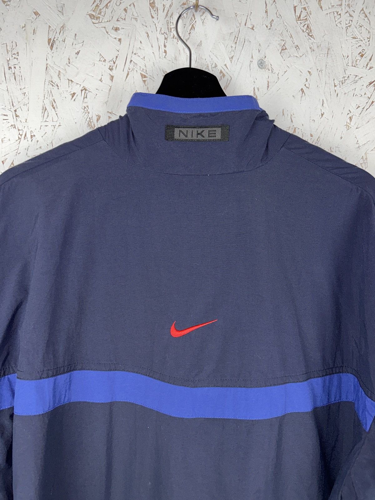 Nike 90s Vintage Nike Lightweight Jacket In Blue Red Swoosh Size US L / EU 52-54 / 3 - 5 Thumbnail