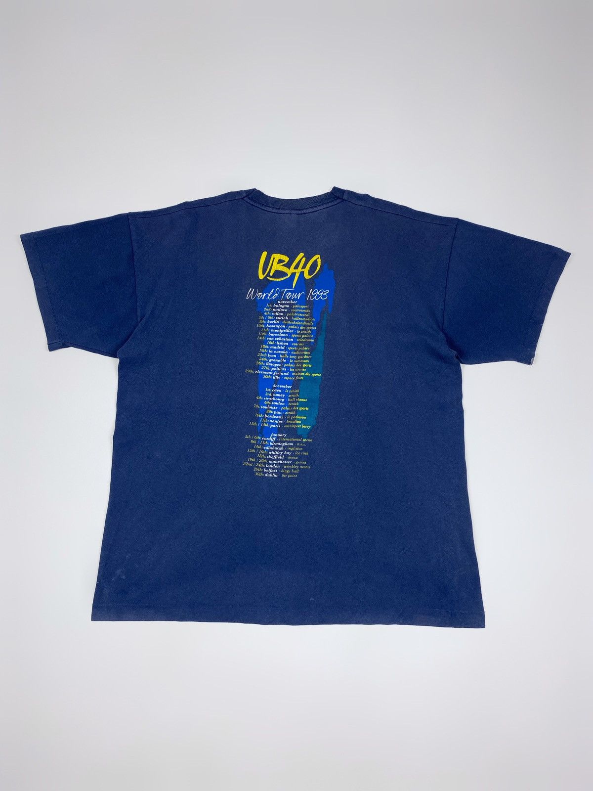 Band Tees 1993 Vintage Thrashed UB40 Promises And Lies World Tour Tee Size US XL / EU 56 / 4 - 7 Thumbnail