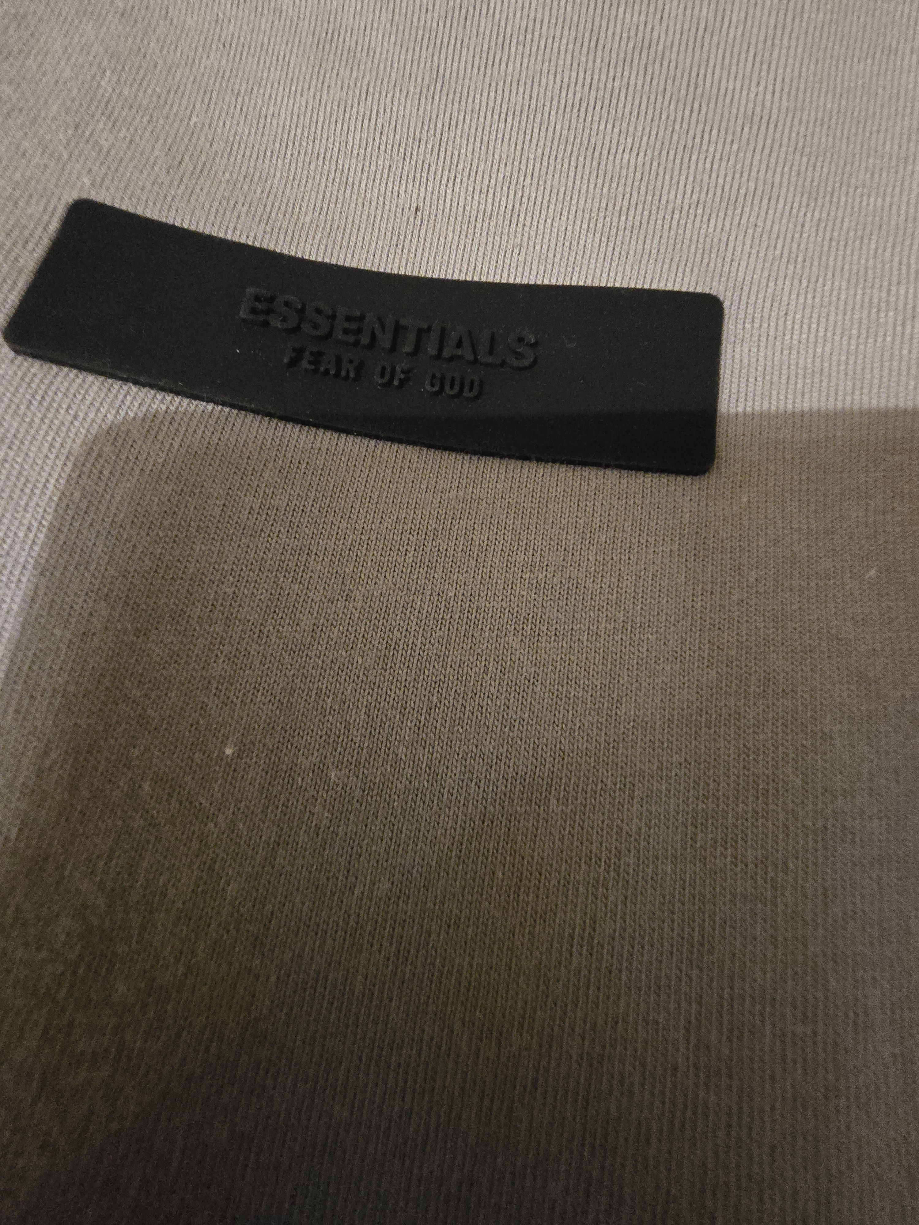 Fear of God Fear of God Essentials crewneck s/s shirt sz M seal Size US M / EU 48-50 / 2 - 3 Thumbnail