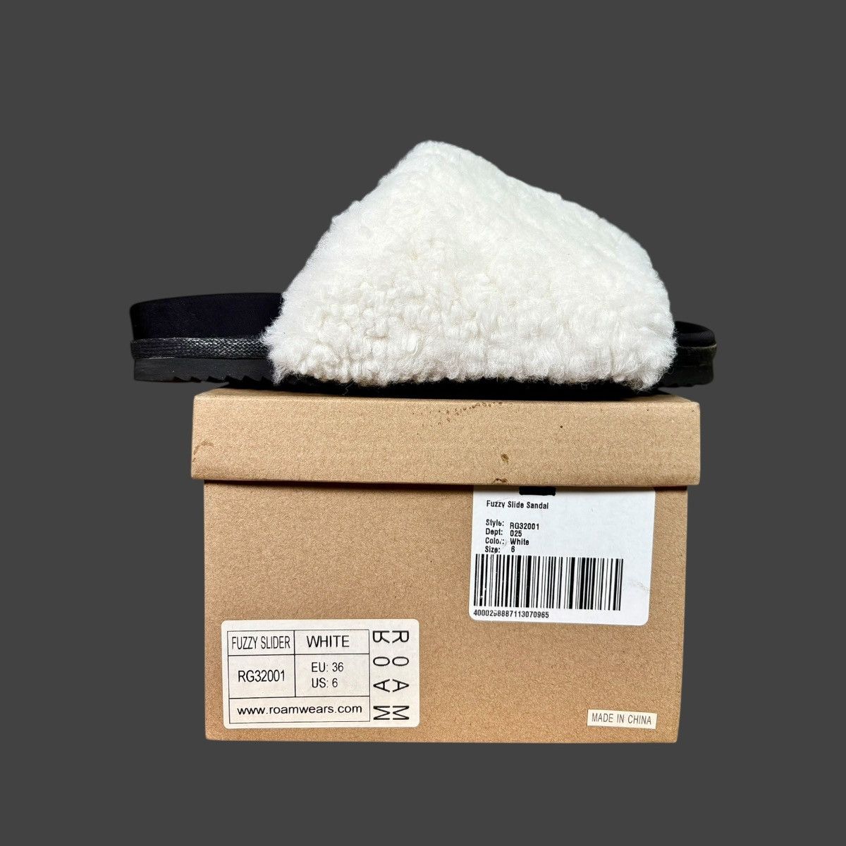 Other Roam Black Fuzzy Slide Sandals Faux White Fur Sz 5.5 -6 Size US 5.5 / IT 35.5 - 9 Thumbnail
