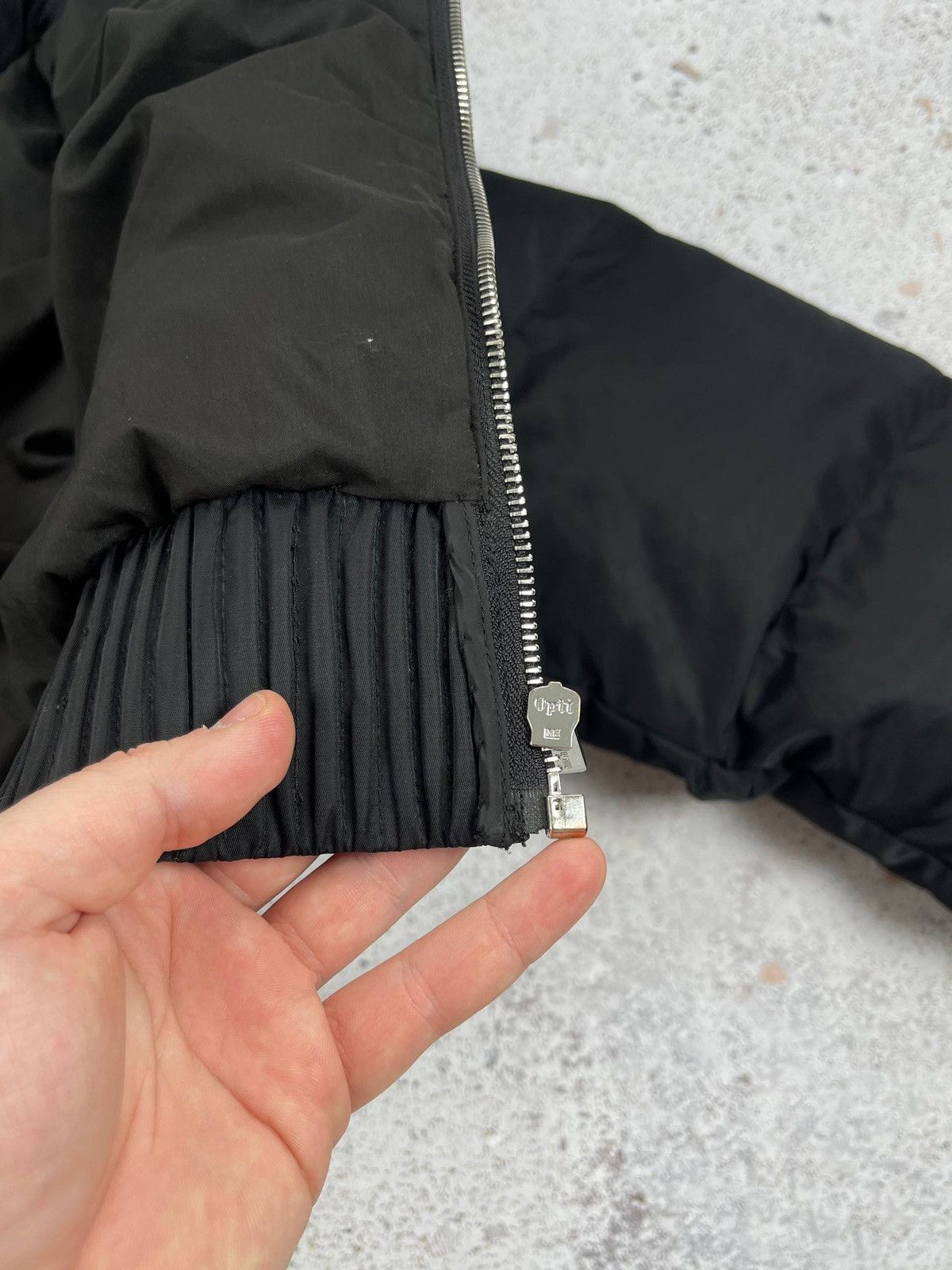 Miu Miu Miu Miu Women Black Cropped Down Puffer Jacket Bomber Zip Size XS / US 0-2 / IT 36-38 - 11 Thumbnail