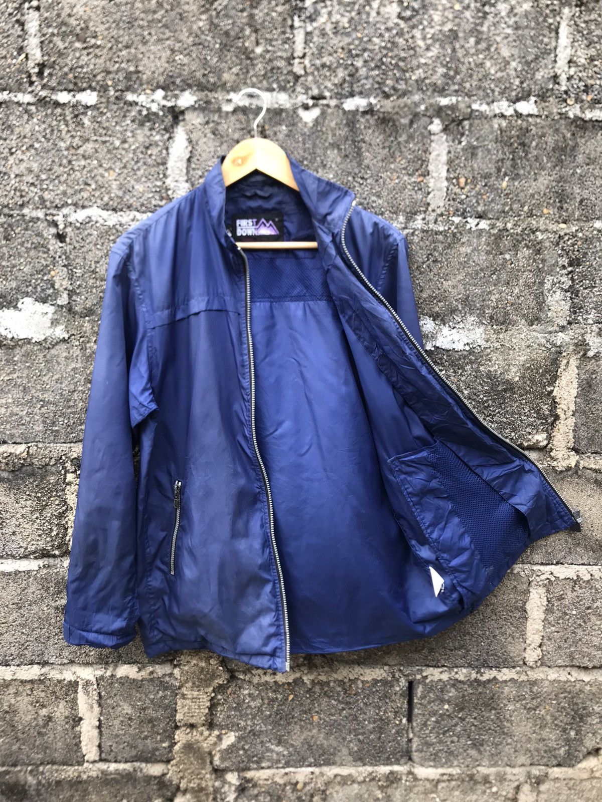Vintage Vintage First Down USA Windbreaker Jacket Size US S / EU 44-46 / 1 - 9 Thumbnail