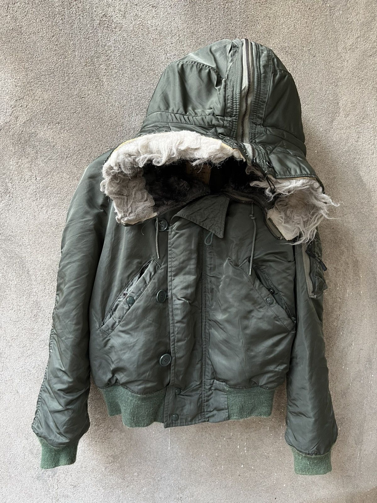 Alpha Industries Vintage 1960s alpha industries flying jacket N-2B Size US M / EU 48-50 / 2 - 3 Thumbnail