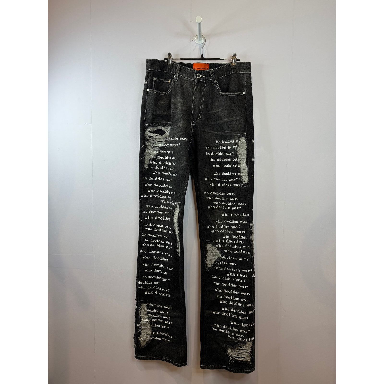 Who Decides War WDW Scripture Distressed Black Jeans Size US 32 / EU 48 - 2 Thumbnail