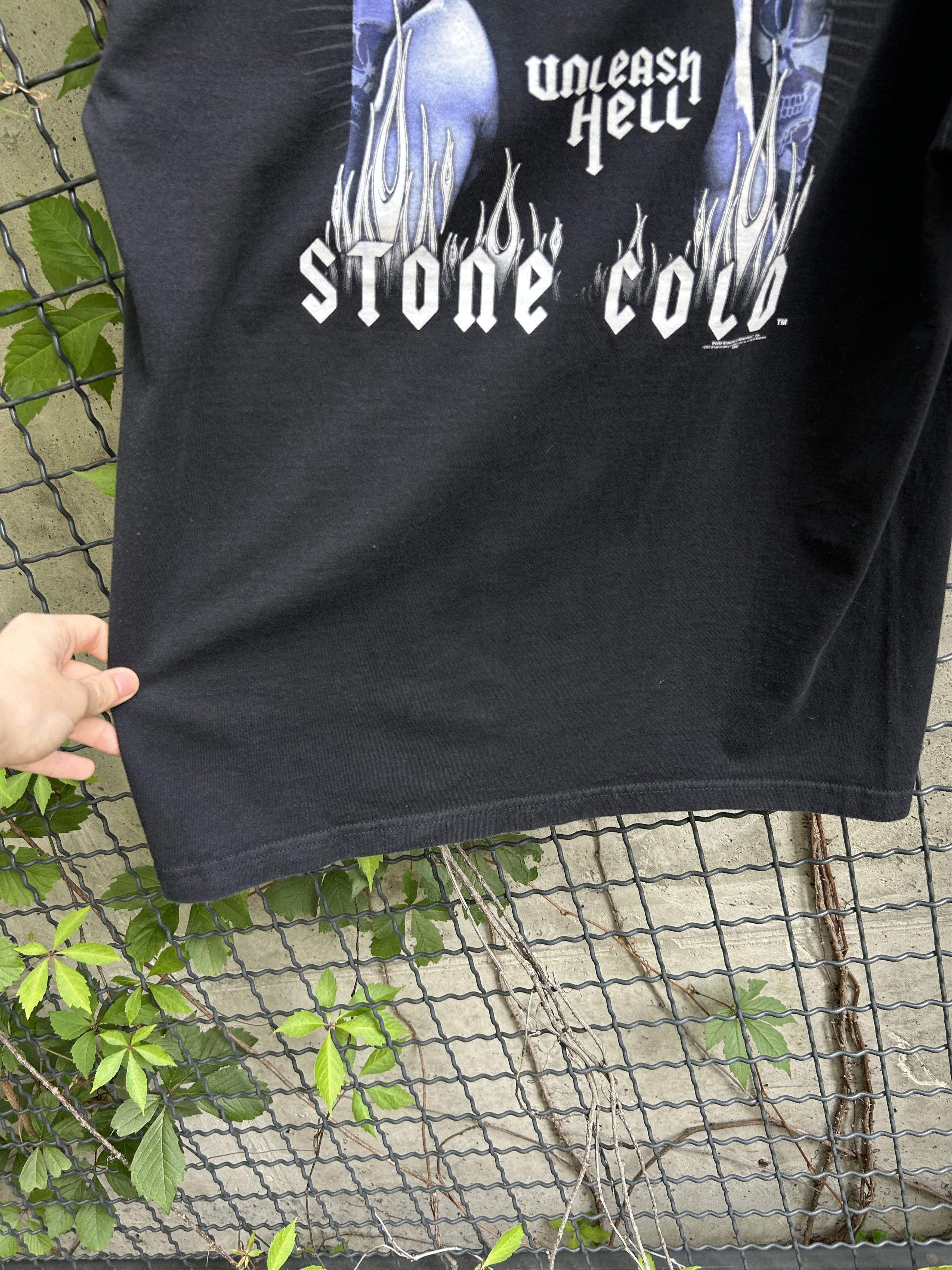 WWE Vintage 2002 Stone Cold WWE Wrestling T-shirt Size US L / EU 52-54 / 3 - 12 Thumbnail