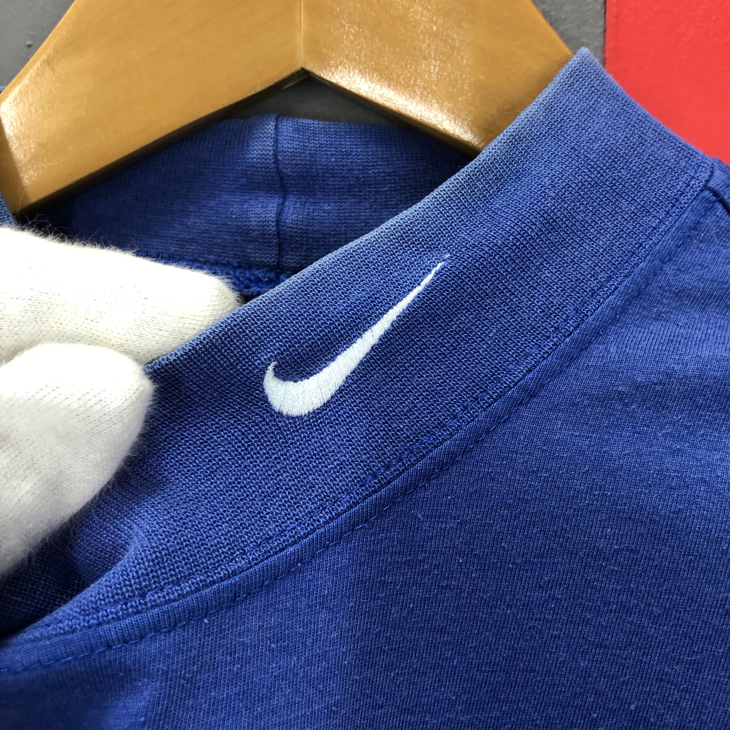 Nike Y2K Vintage NIKE TEAM SPORT Sleeveless T Shirt #1578/01 Size US M / EU 48-50 / 2 - 2 Thumbnail
