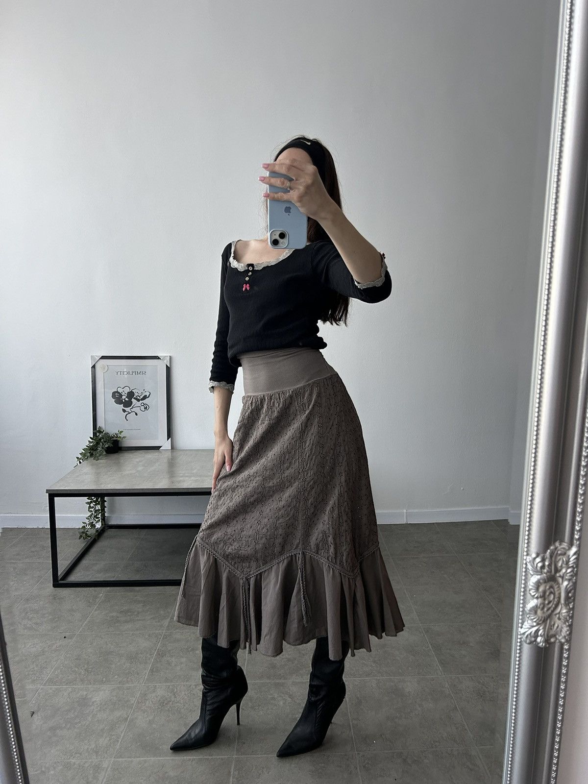 Vintage Vintage Italian Ruffle Midi Skirt Y2K Archival Size 36" / US 14 / IT 50 - 1 Thumbnail