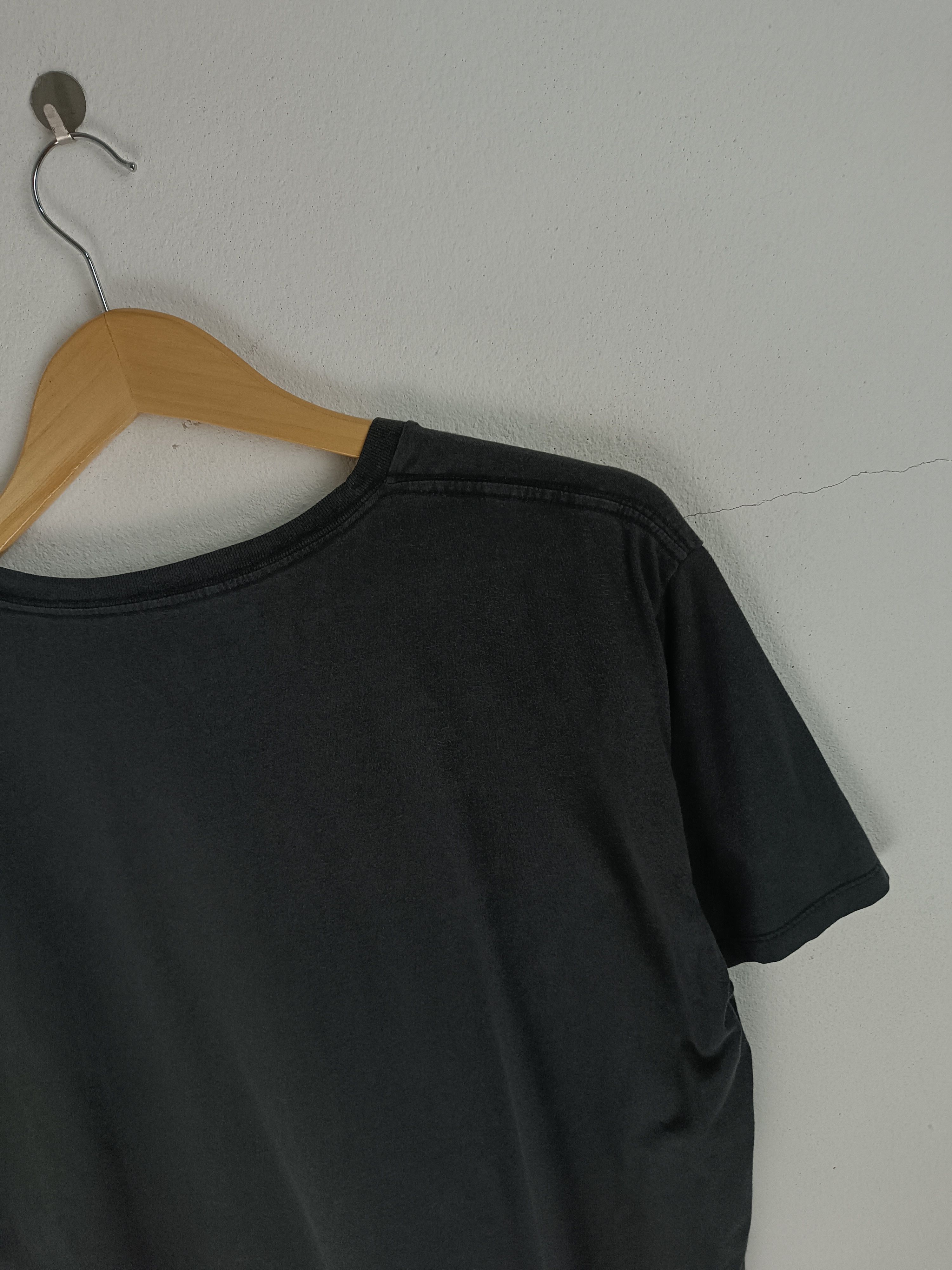 Vintage VINTAGE FADED CHIHIRO ONITSUKA HOTEL MURDERESS VERY RARE TEE Size US L / EU 52-54 / 3 - 13 Thumbnail