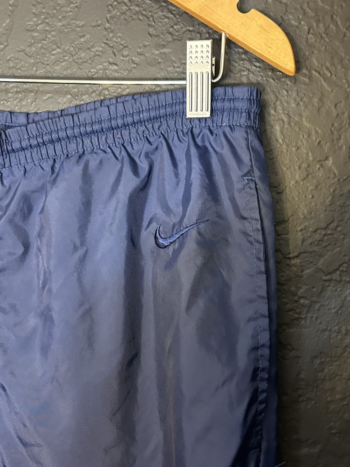 Nike × Vintage Nike Light Windbreaker Track Pants Size US 30 / EU 46 - 2 Thumbnail