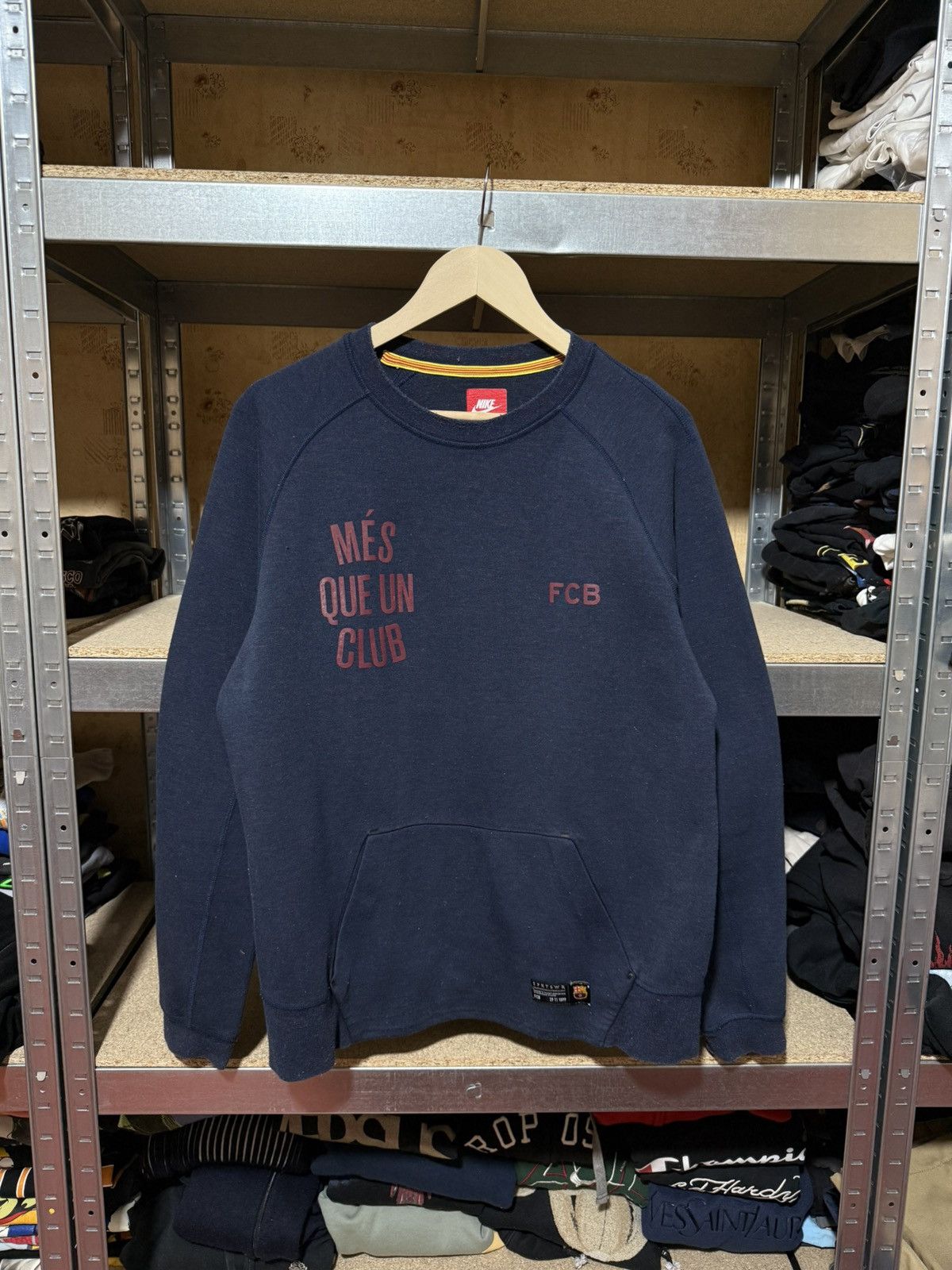 Nike Vintage Nike Tech FC Barcelona Mes Que Un Club Sweatshirt Size US L / EU 52-54 / 3 - 1 Thumbnail