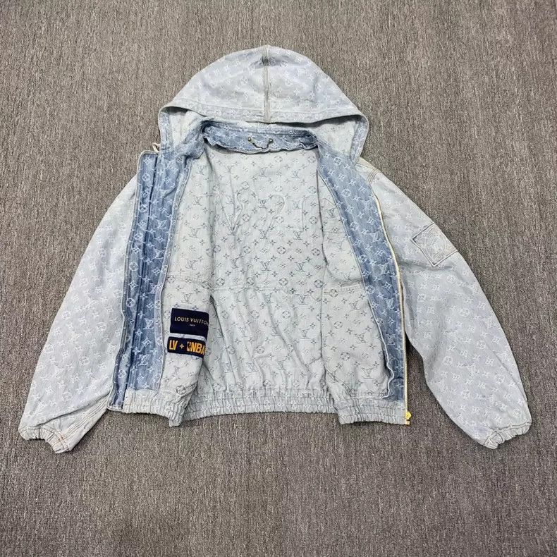 Louis Vuitton Louis Vuitton Blue print full print denim jacket Size US M / EU 48-50 / 2 - 8 Thumbnail