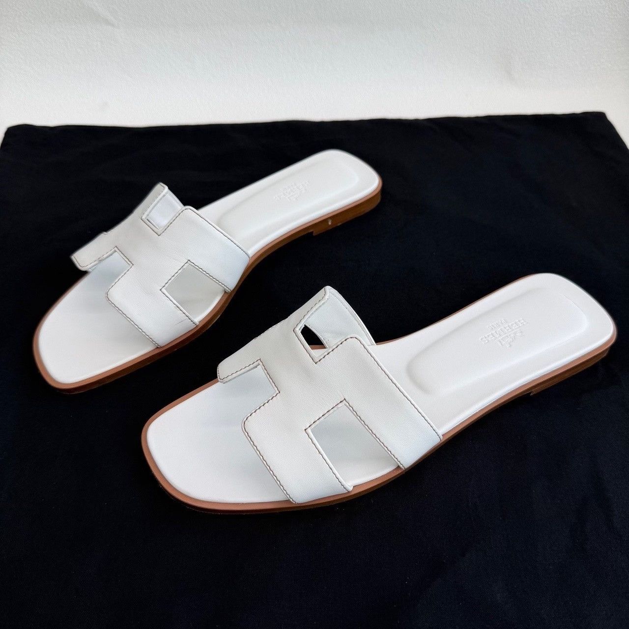 Hermes Hermes White Sandals us_8-5 Women Size US 8.5 / IT 38.5 - 1 Thumbnail