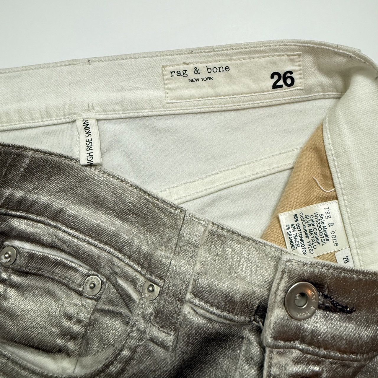 Rag & Bone Rag & Bone Metallic Silver Skinny Jeans (26) Asymmetric Size 26" / US 2 / IT 38 - 4 Thumbnail