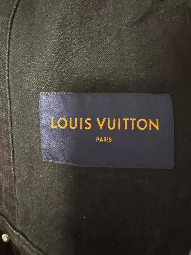 Louis Vuitton Louis Vuitton Black washed denim jacket Size US M / EU 48-50 / 2 - 3 Thumbnail