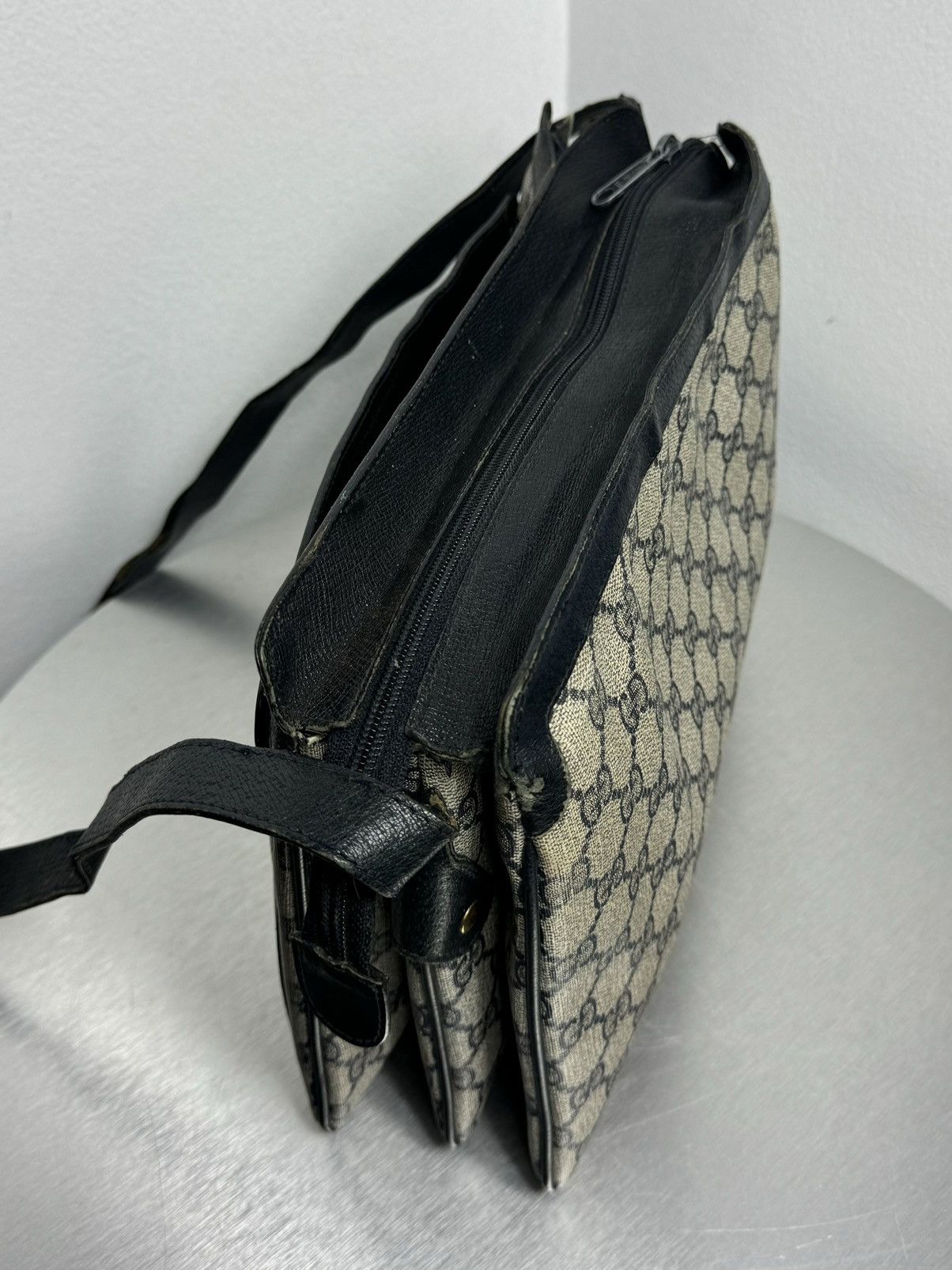 Gucci × Vintage Vintage Gucci Sherry Line Monogram Navy Shoulder Bag Size ONE SIZE - 9 Thumbnail