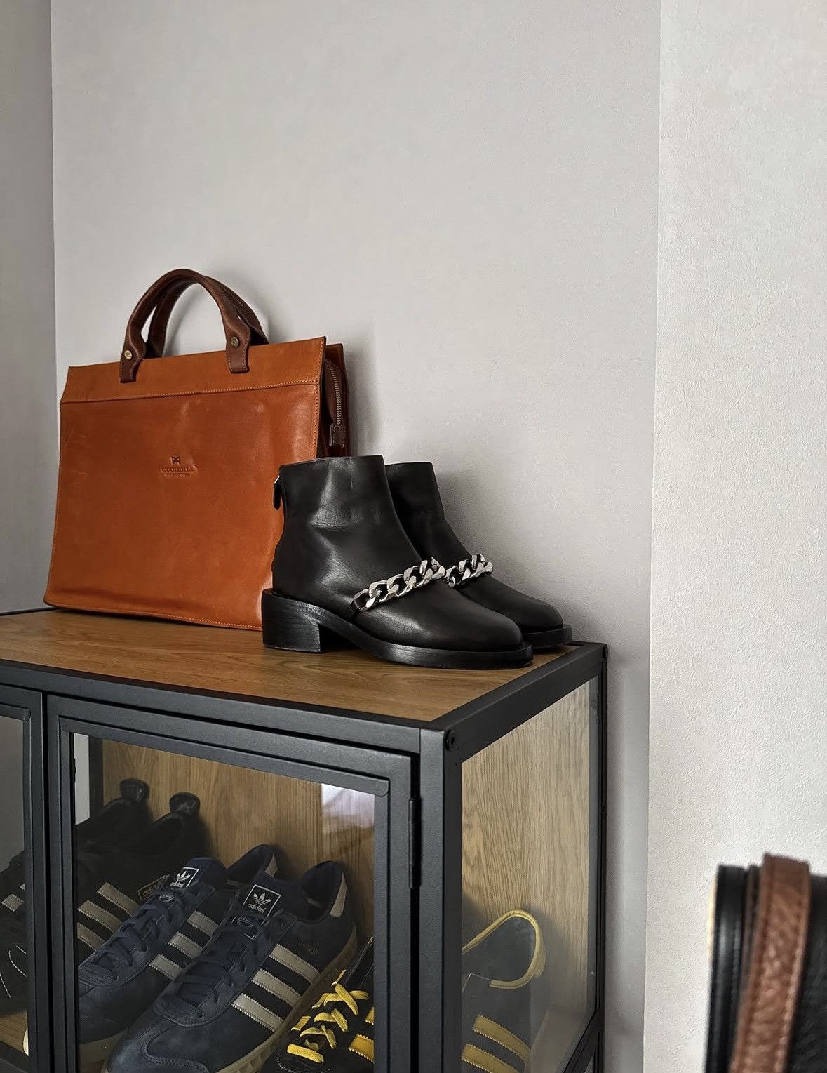 Givenchy Givenchy Laura archive chain leather boots Size US 8 / IT 38 - 1 Thumbnail