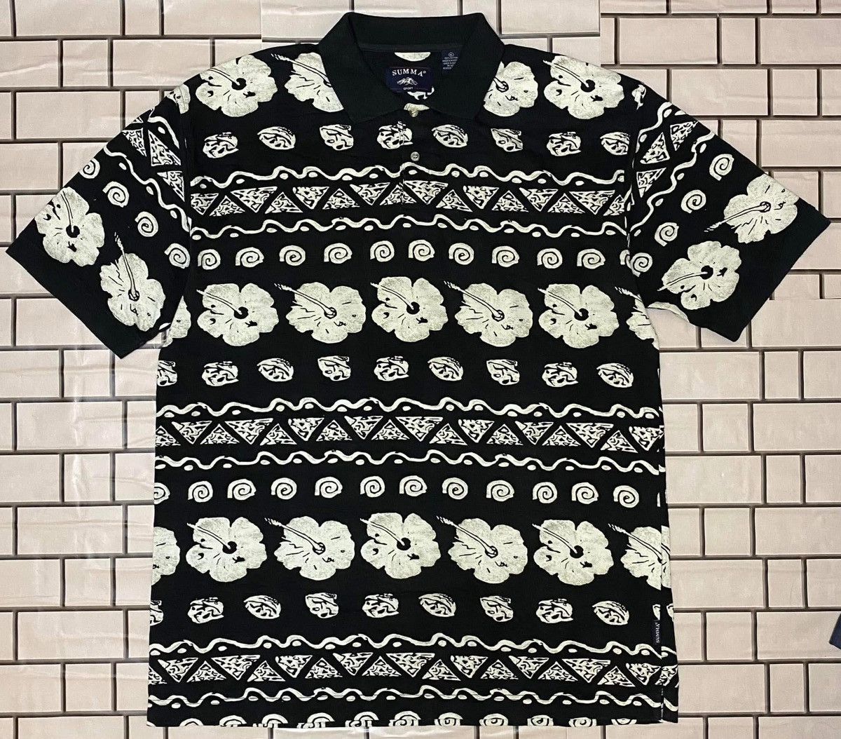 Vintage Vintage polo hawaii aloha full printed Size US L / EU 52-54 / 3 - 1 Thumbnail