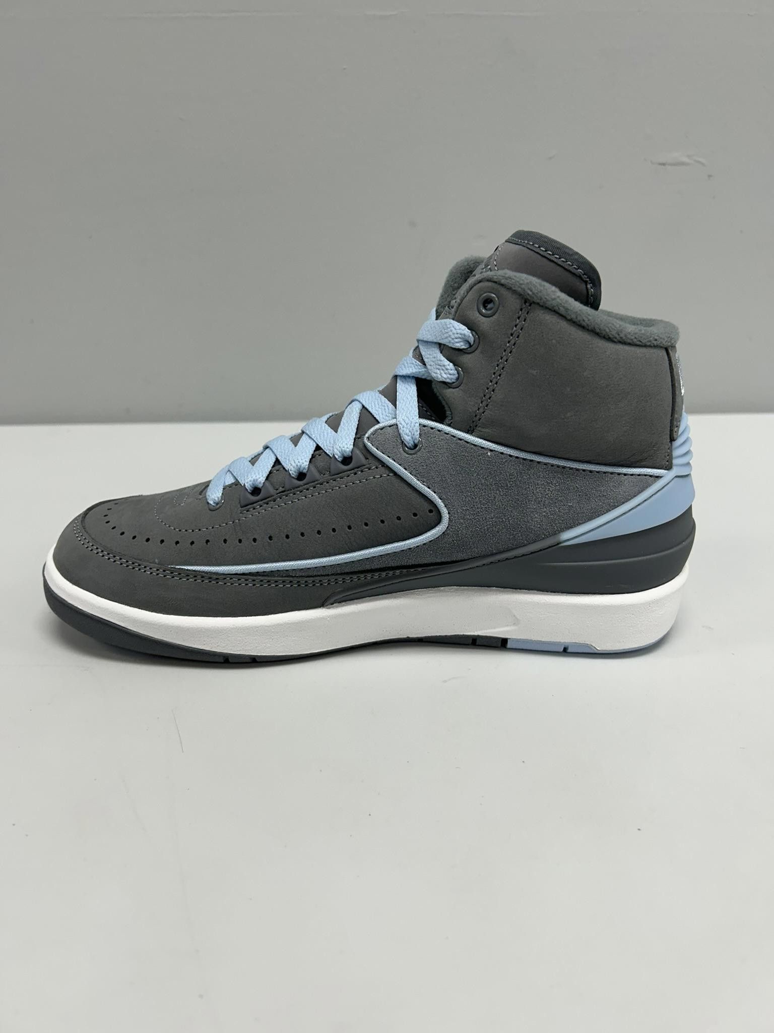 Nike Nike Air Jordan 2 Retro "Cool Grey" Sneakers Size US 6.5 / IT 36.5 - 3 Thumbnail