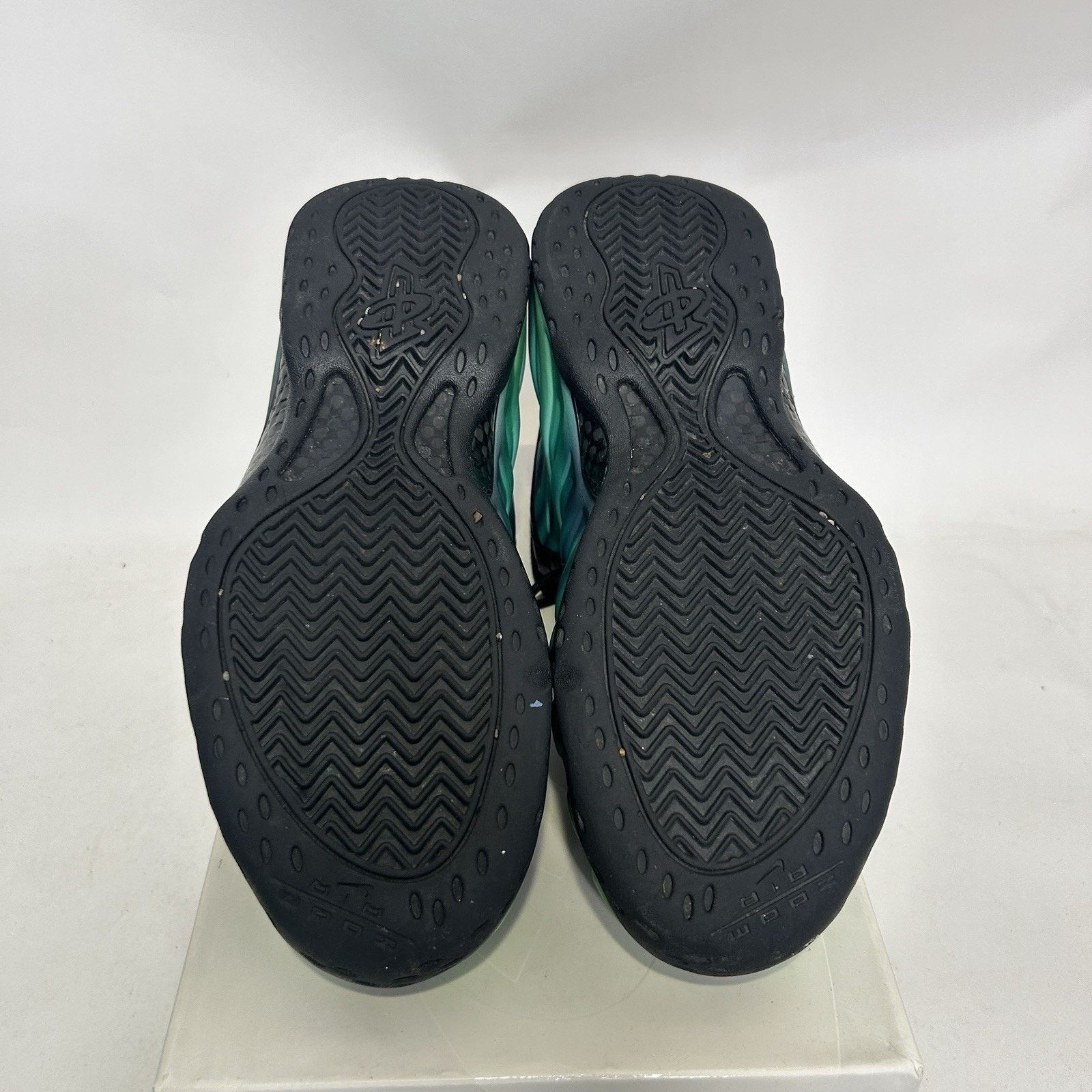 Nike Nike Air Foamposite One “Northern Lights/Black Green” Size US 9.5 / EU 42-43 - 7 Thumbnail