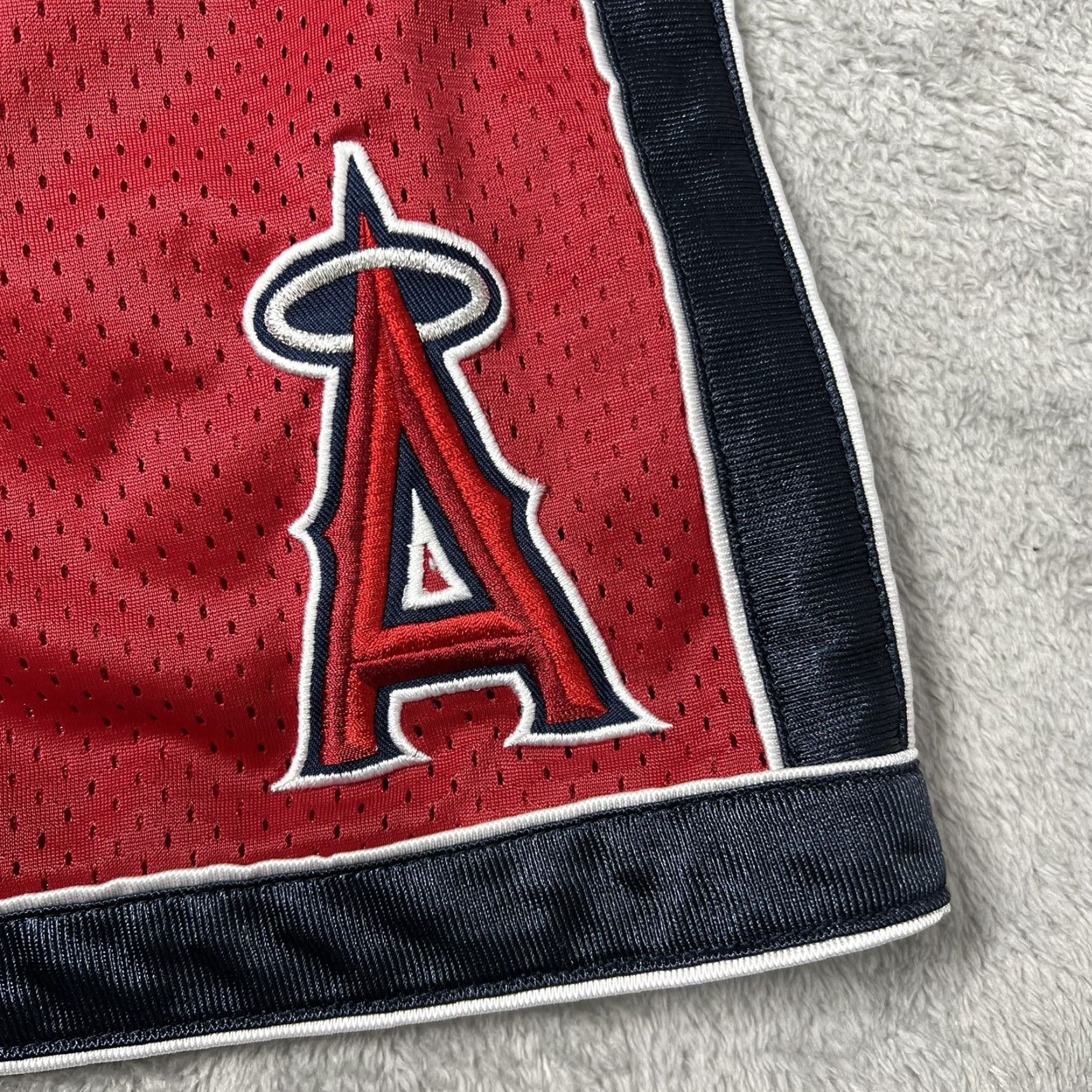 Vintage VINTAGE MLB Genuine Merchandise Los Angeles Angels Sweat Shorts Mens XL Red Embroidered Logo Training Size US 36 / EU 52 - 2 Thumbnail
