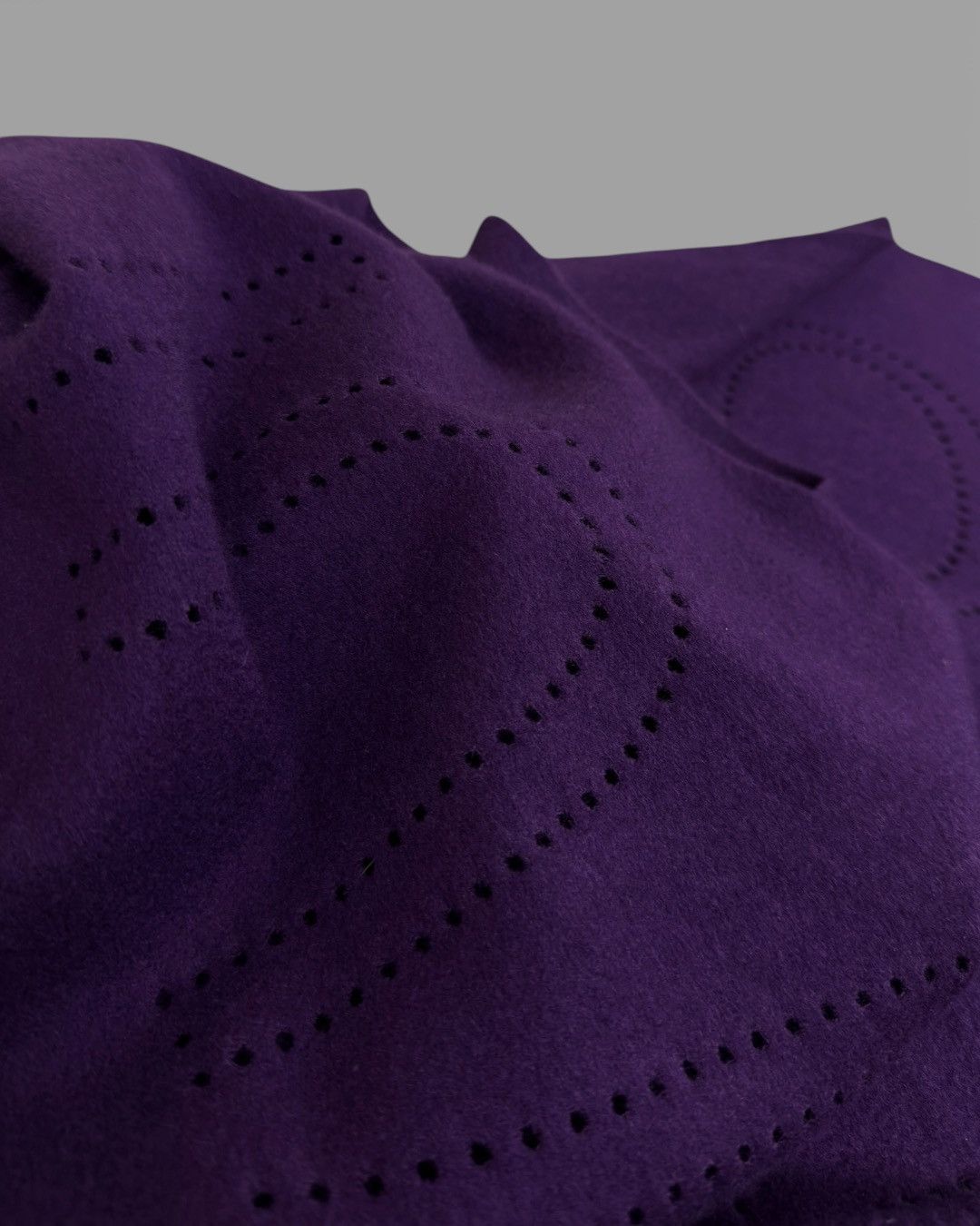 Louis Vuitton Authentic Louis Vuitton Pure Cashmere Scarf Shawl Size ONE SIZE - 15 Thumbnail