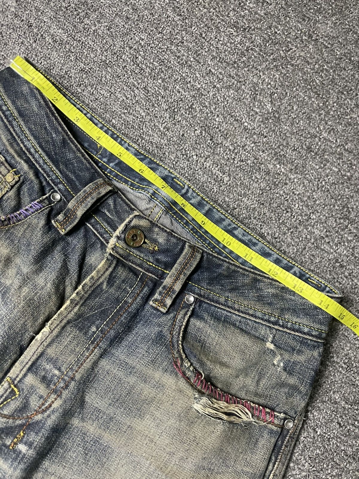Diesel Vintage DIESEL Straight Cut Distressed Denim (91) Size US 29 - 16 Thumbnail