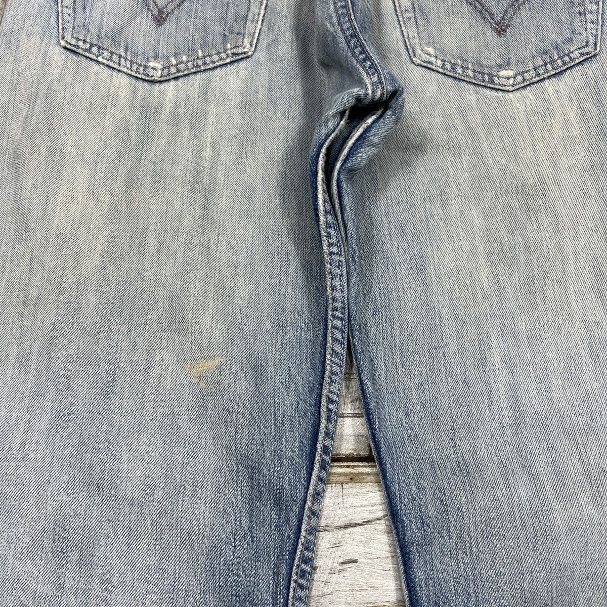 Levi's × Vintage Vintage Levis 501 Distressed Light Wash wc 377 Size US 31 - 11 Thumbnail