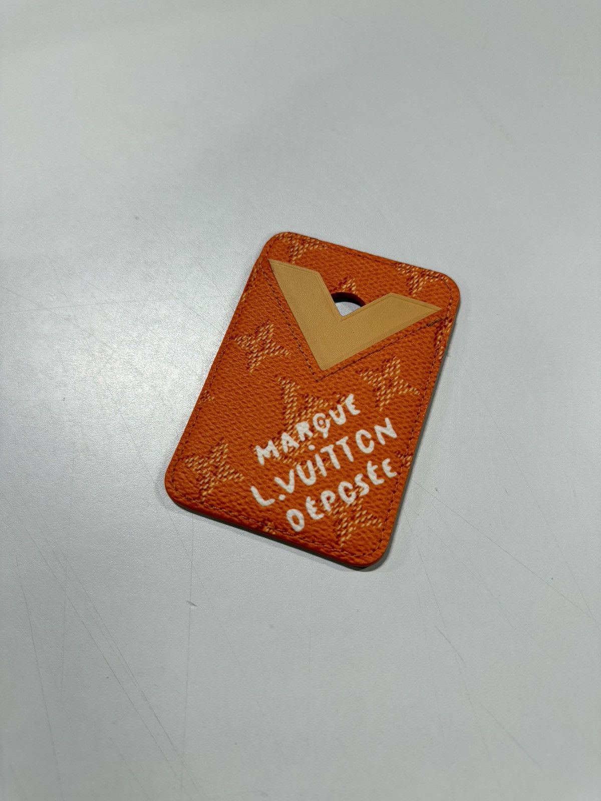Louis Vuitton Louis Vuitton Magnetic Iphone Card Holder NEW 550$ Size ONE SIZE - 5 Thumbnail