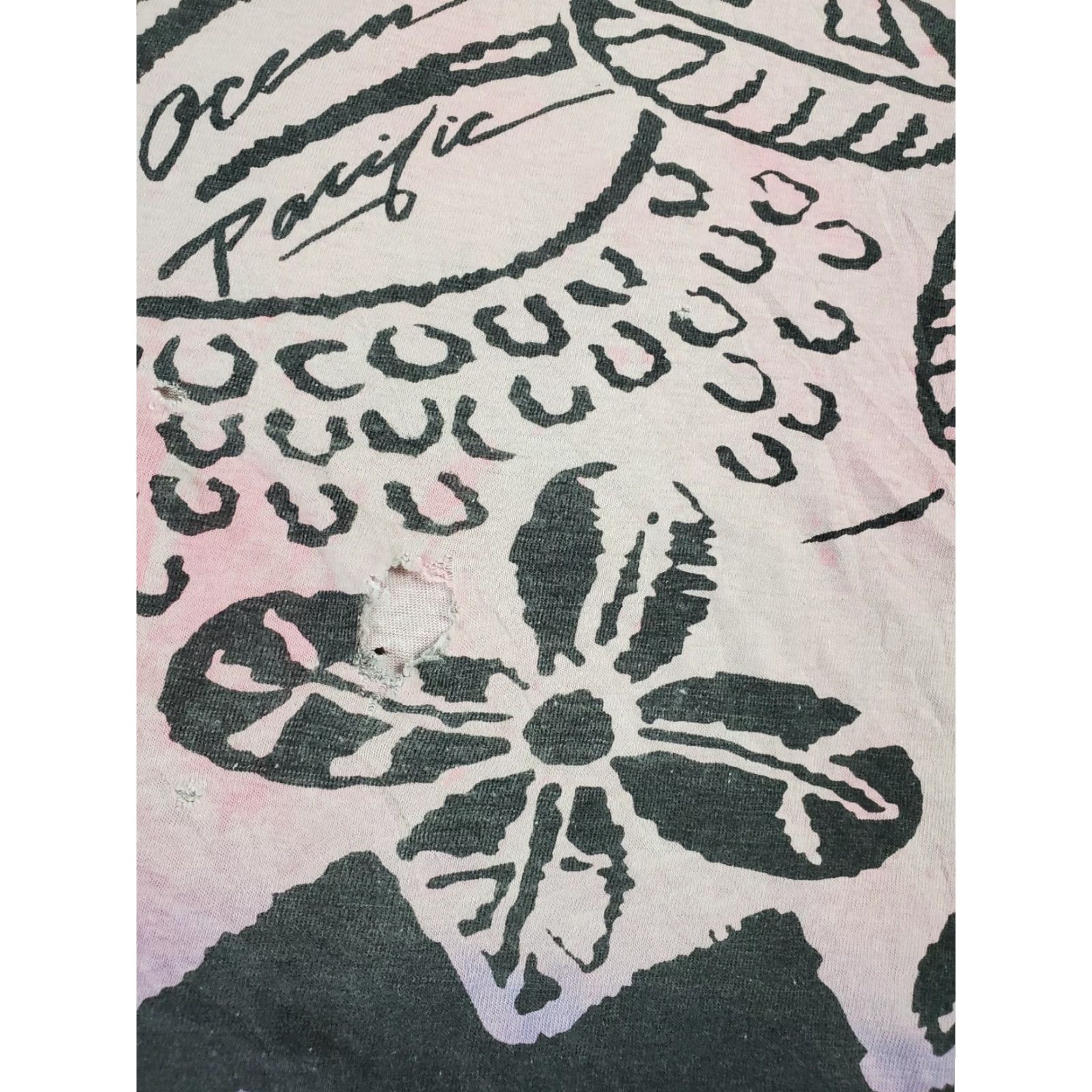 Ocean Pacific VINTAGE Ocean Pacific T Shirt XL Floral 90s Mens Distressed Beach Shirt Size US XL / EU 56 / 4 - 6 Thumbnail